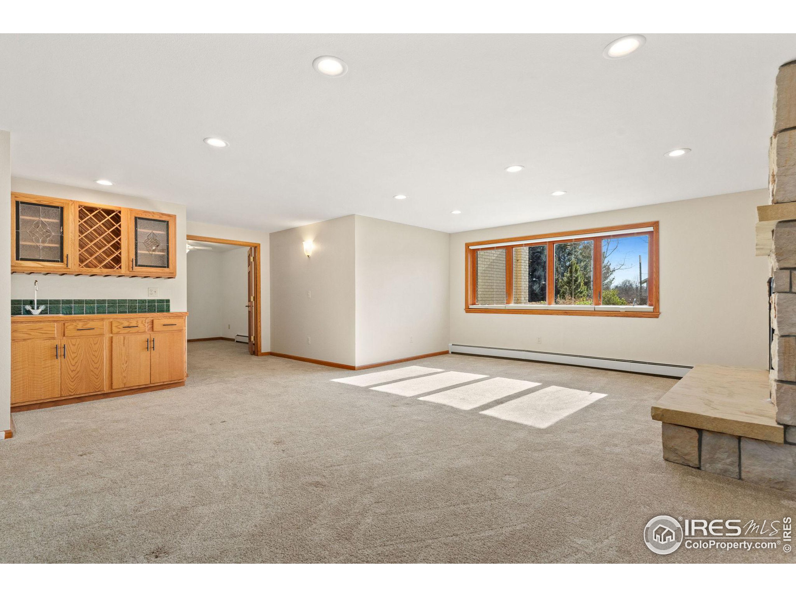 1806 Linden Lake Rd