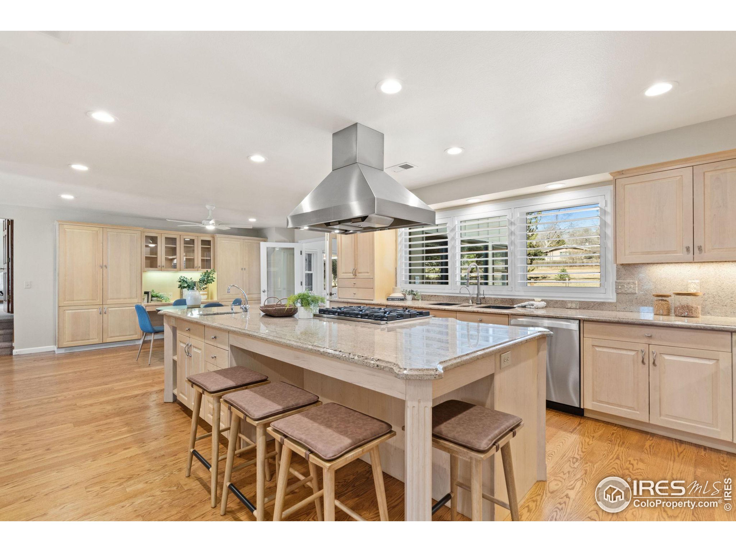 1806 Linden Lake Rd