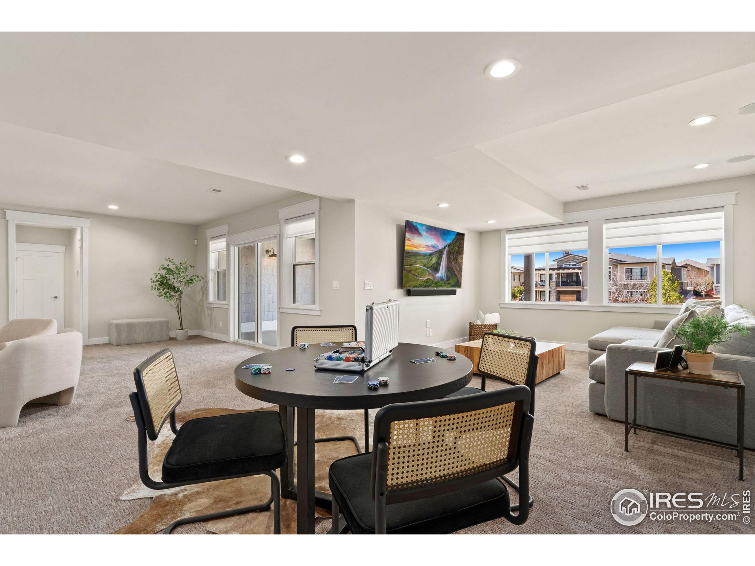 4049 Grand Park Dr