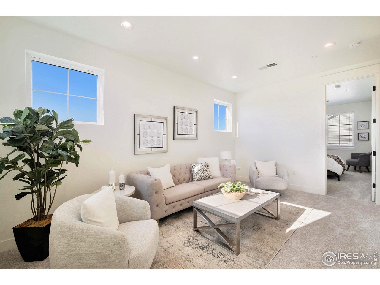 3045 E Trilby Rd C-14