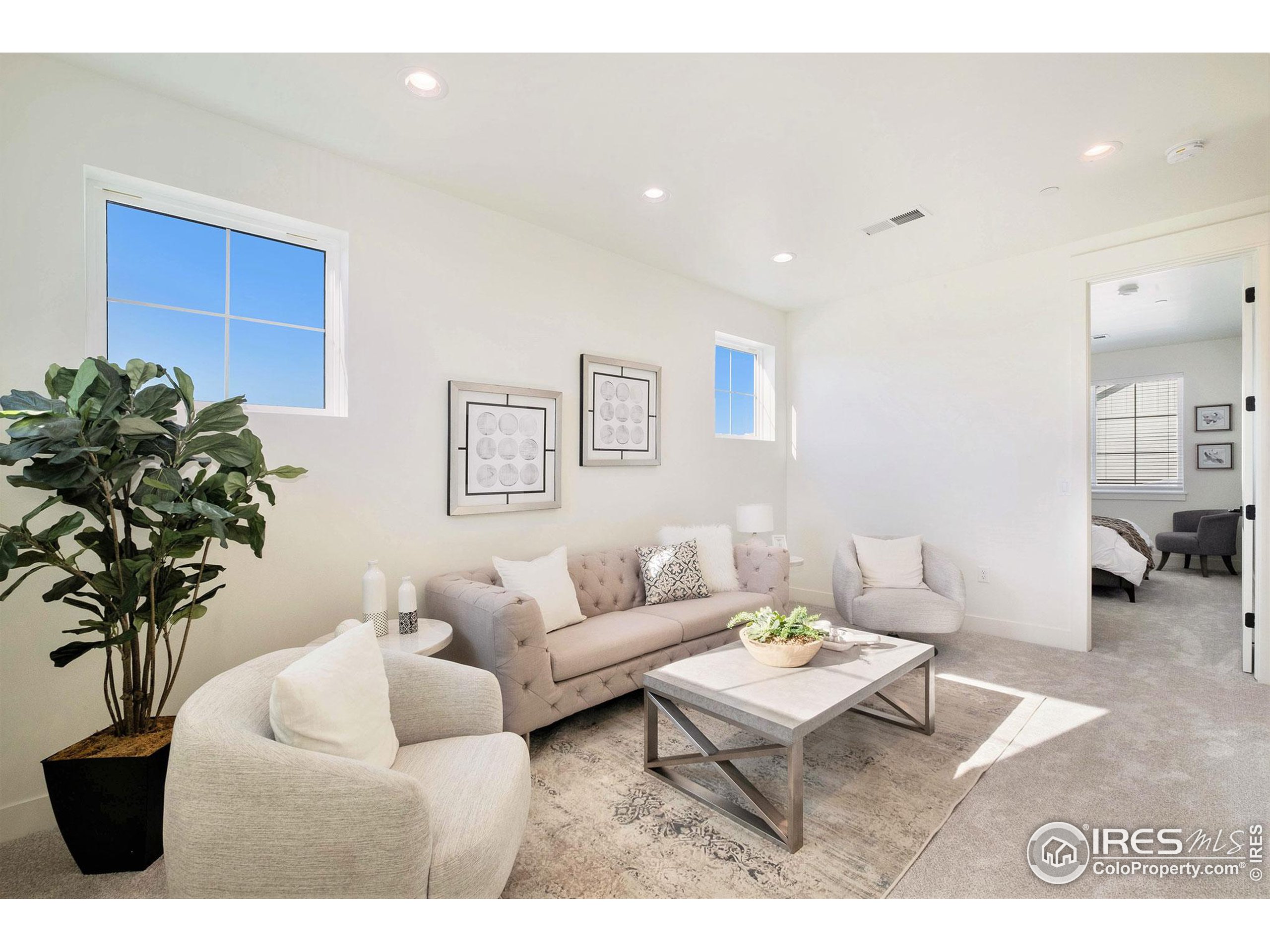 3045 E Trilby Rd C-14