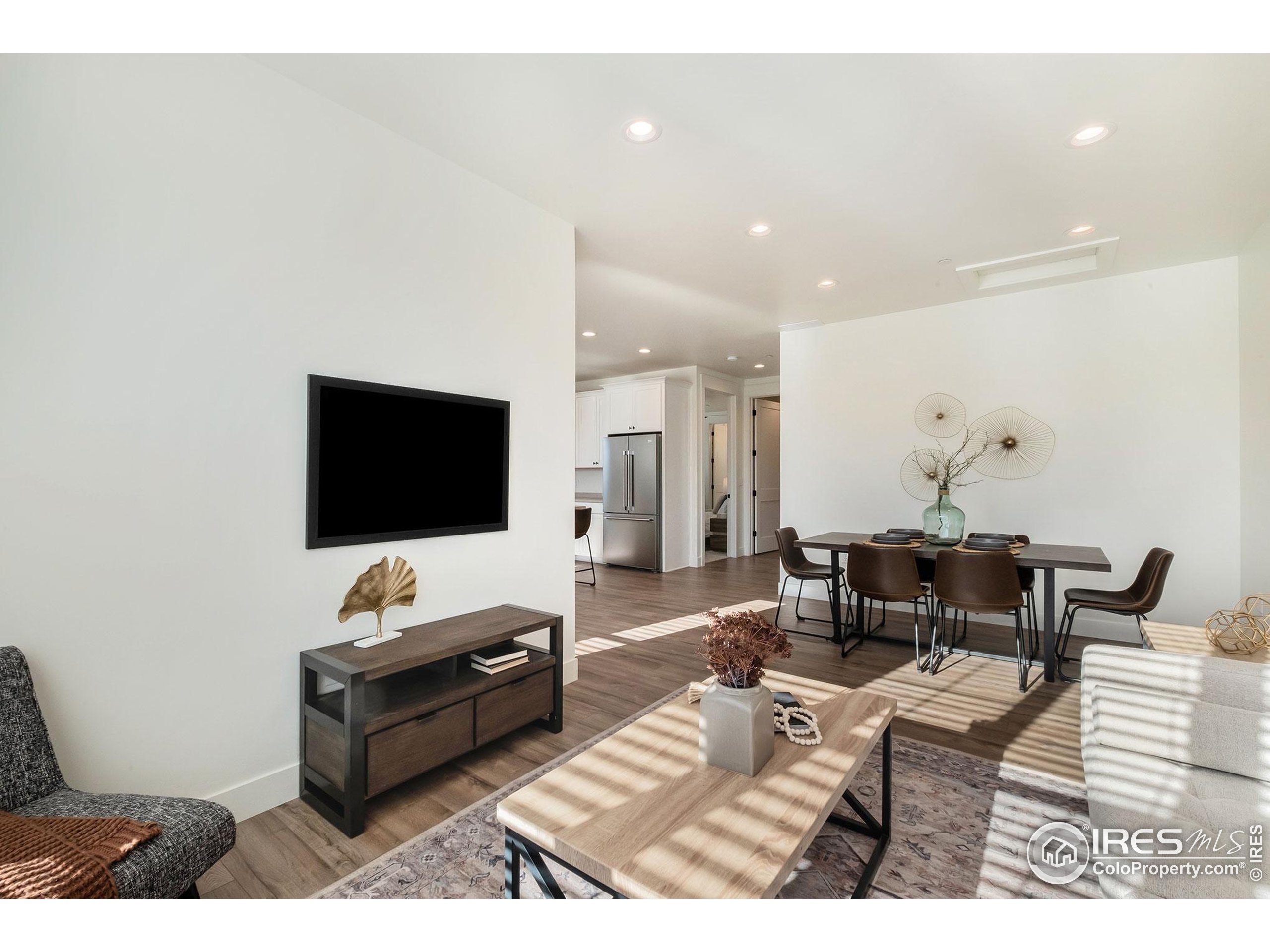 3045 E Trilby Rd C-14