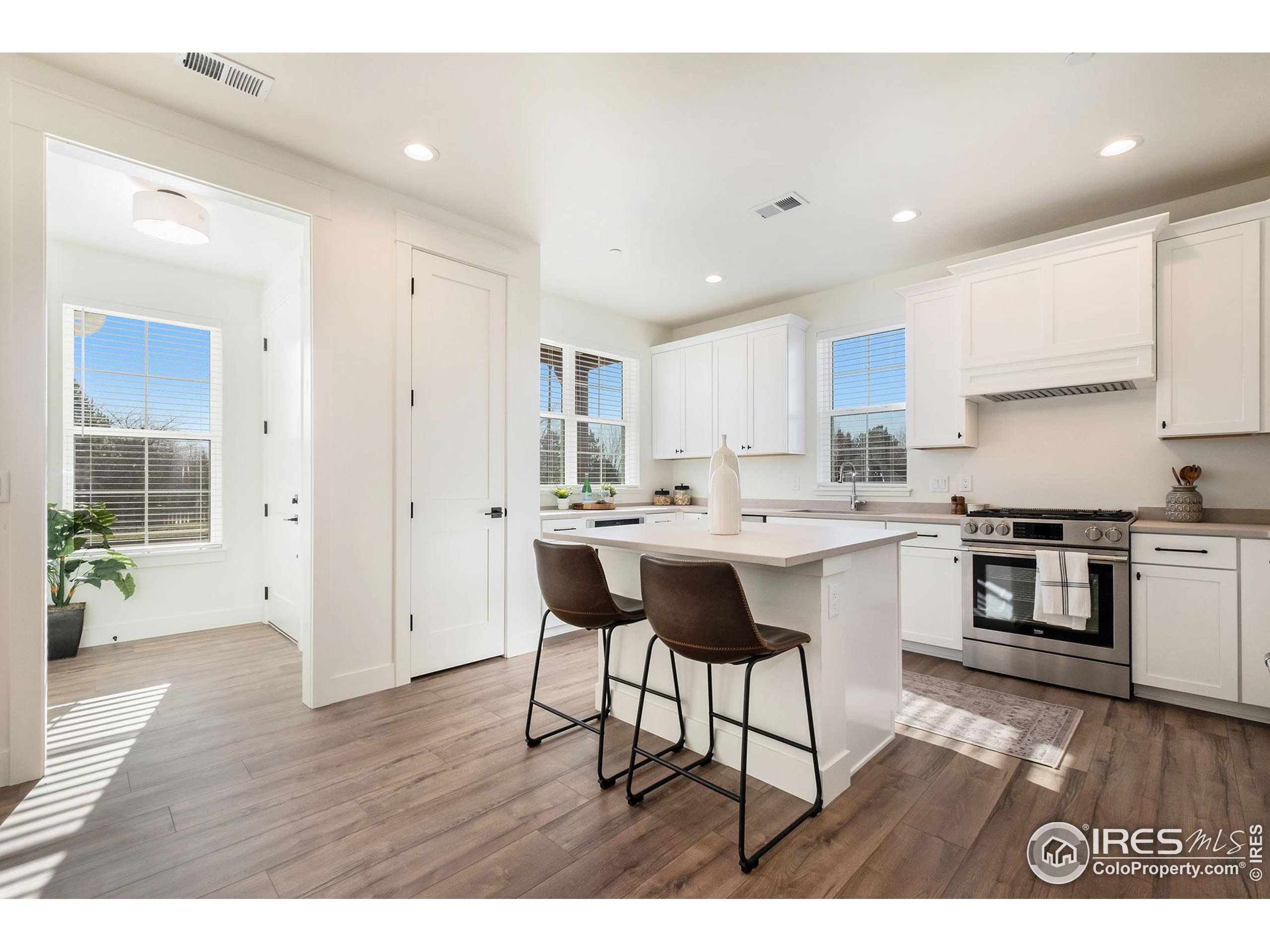 3045 E Trilby Rd C-14