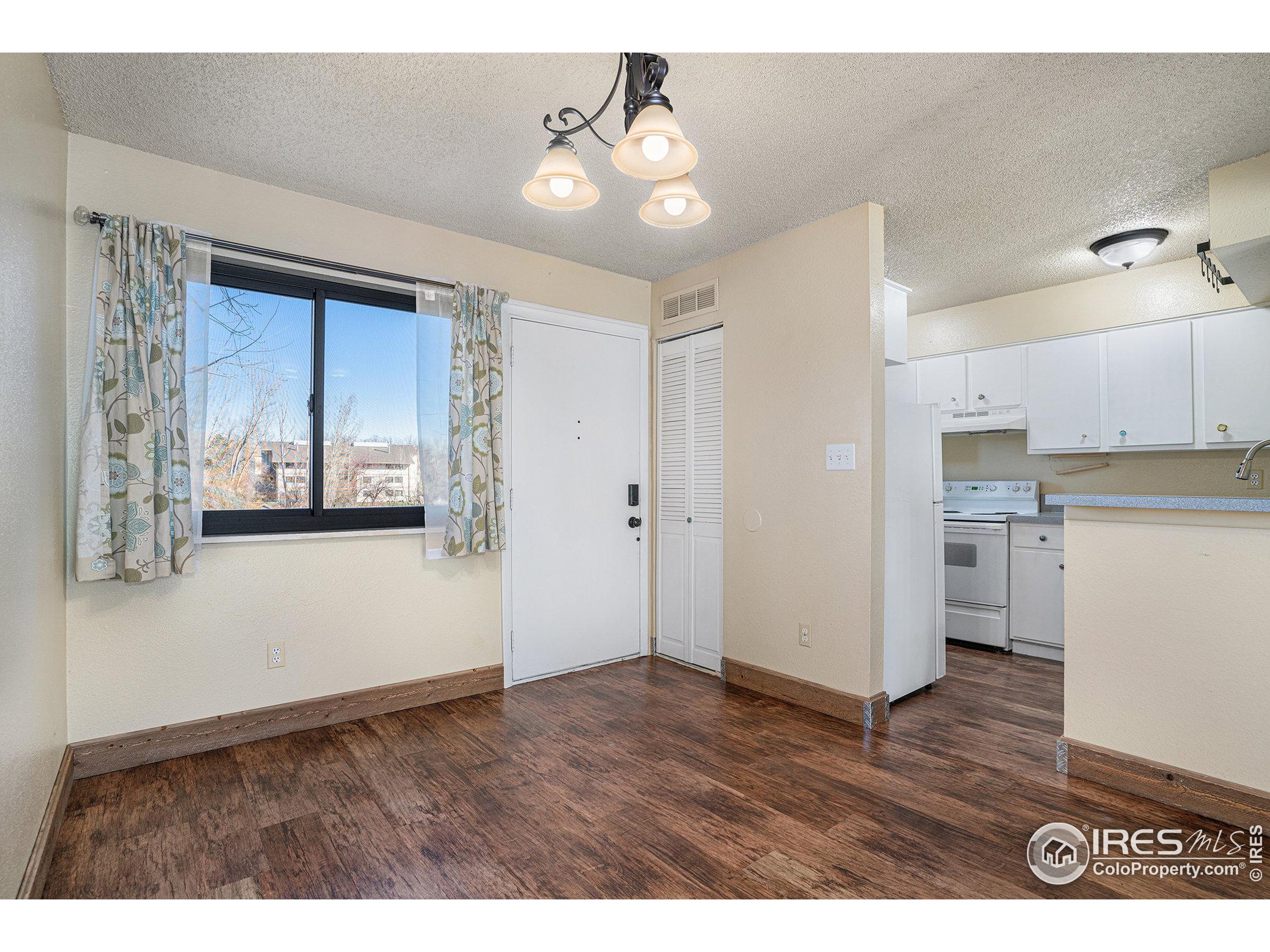 1705 Heatheridge Rd C-106