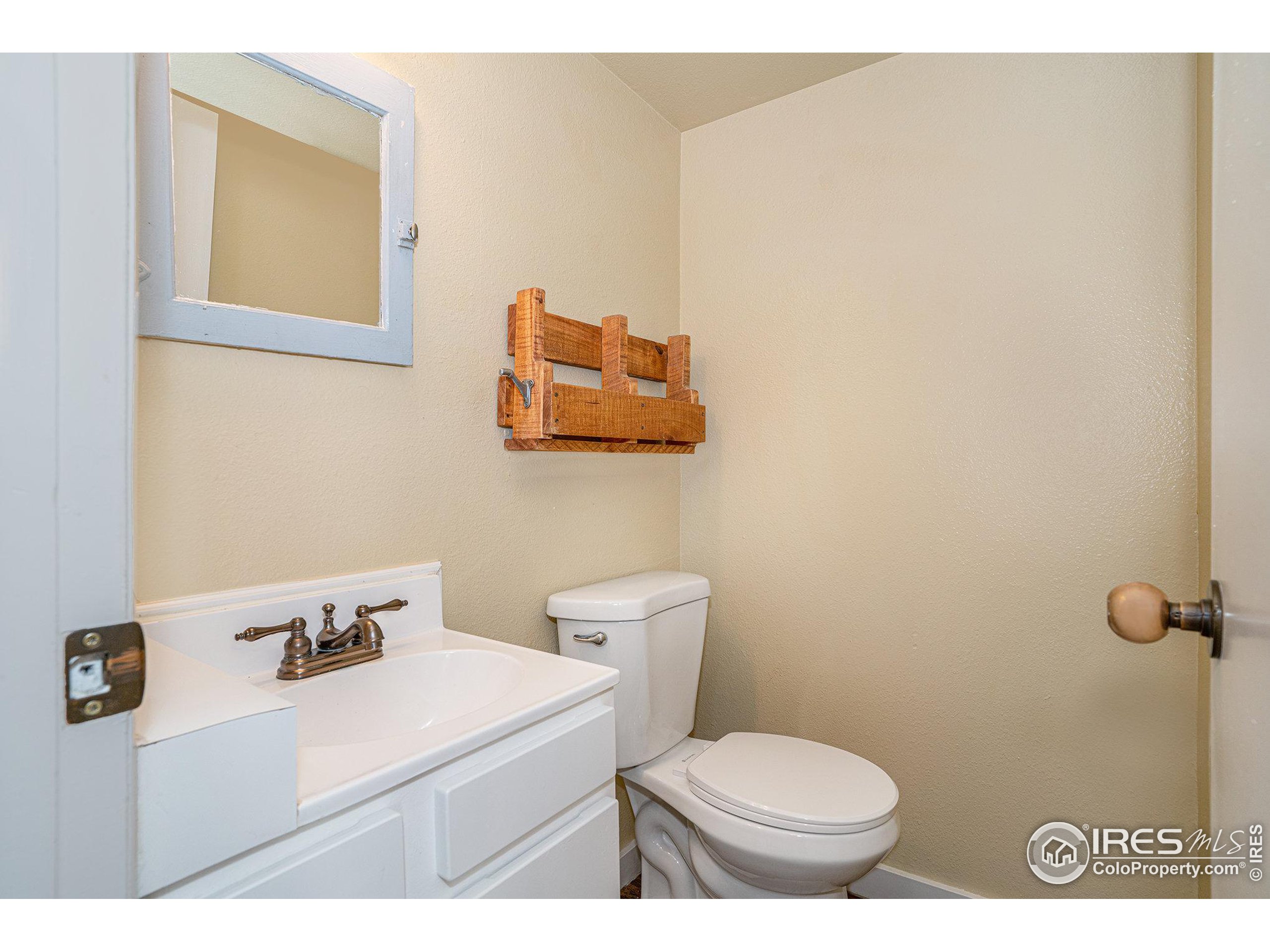 1705 Heatheridge Rd C-106