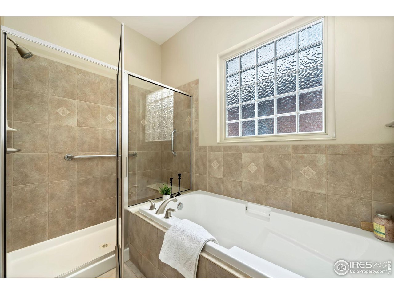 8209 Spinnaker Bay Dr