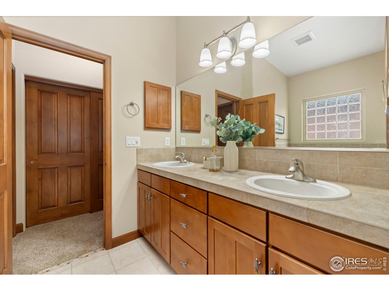 8209 Spinnaker Bay Dr