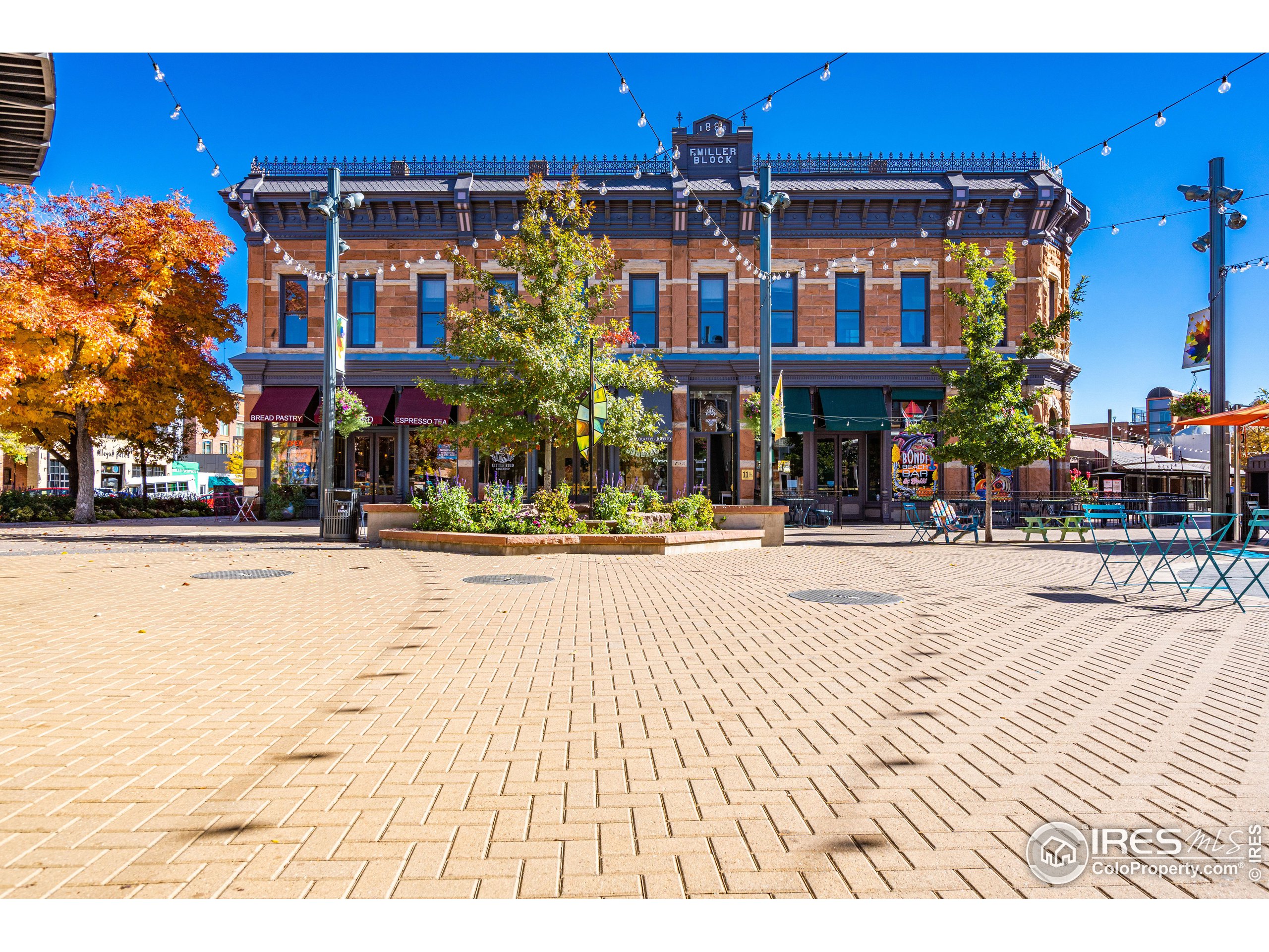 210 W Magnolia St 350