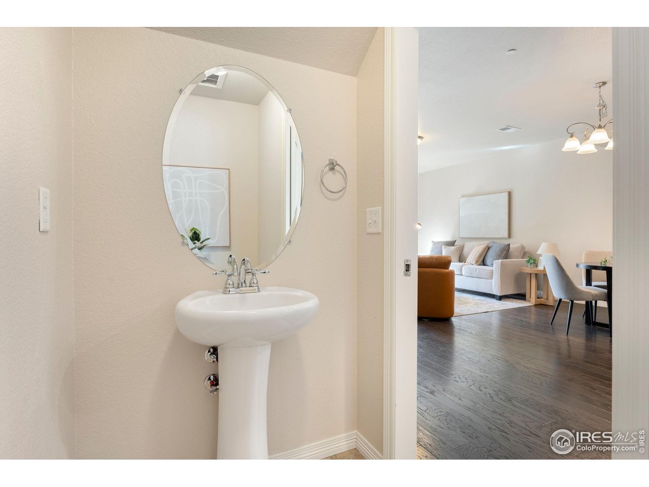 3824 Manhattan Ave 3