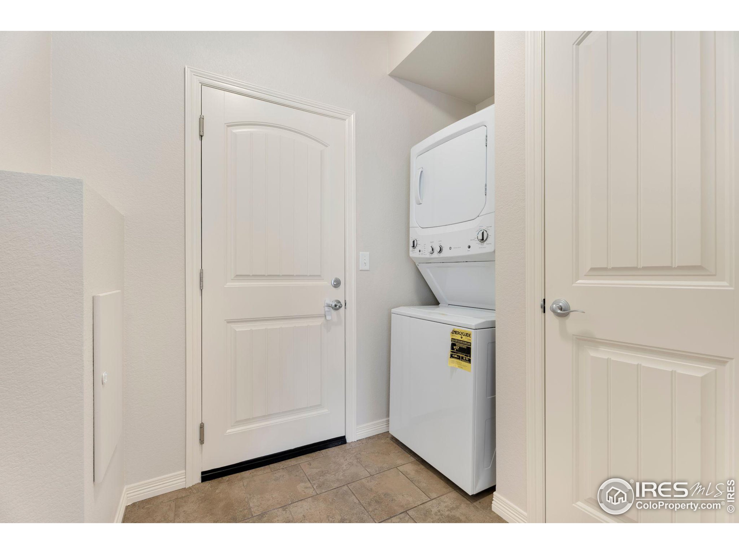 3824 Manhattan Ave 3