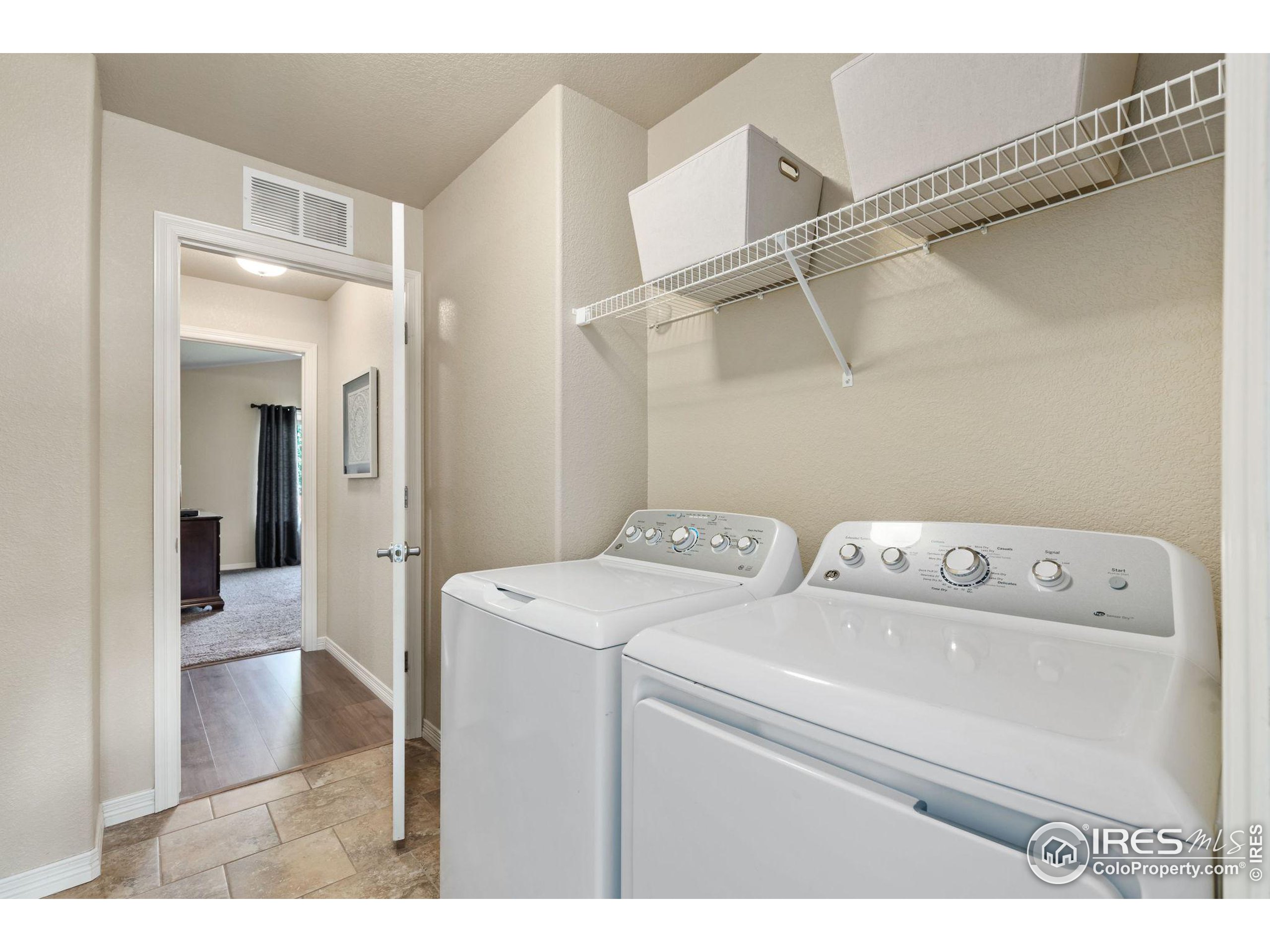 1538 Hanging Valley Ln