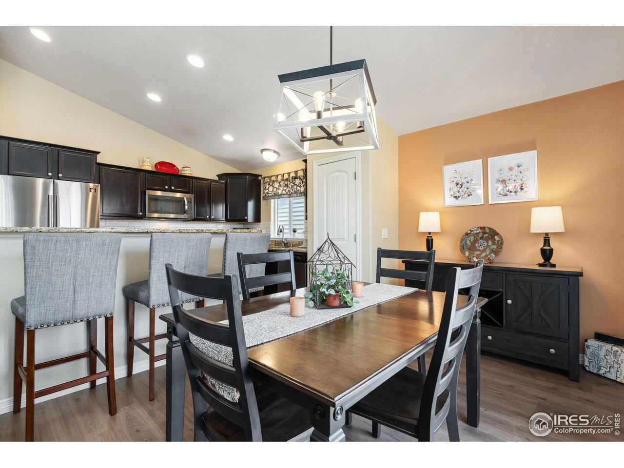 1538 Hanging Valley Ln