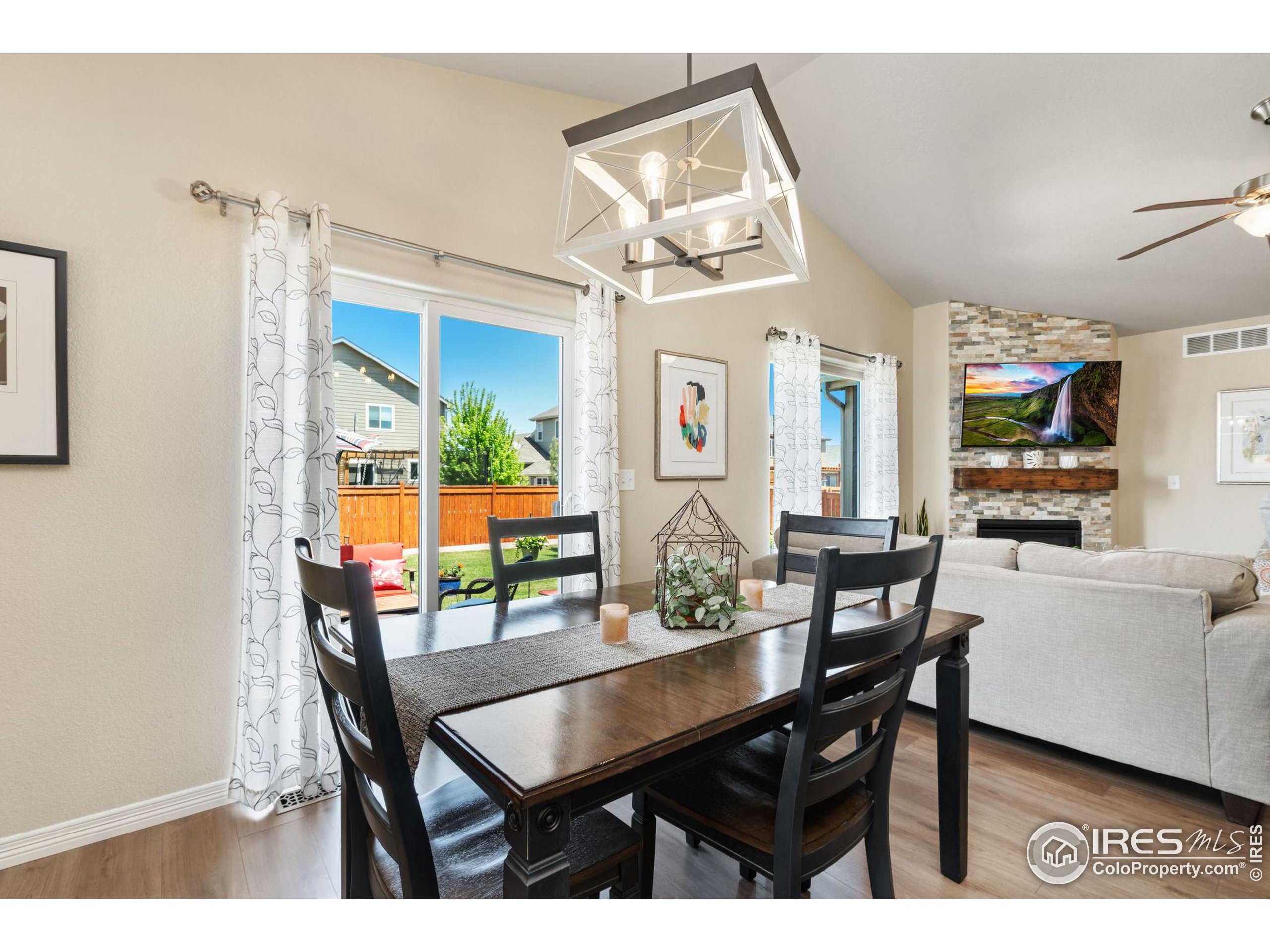 1538 Hanging Valley Ln