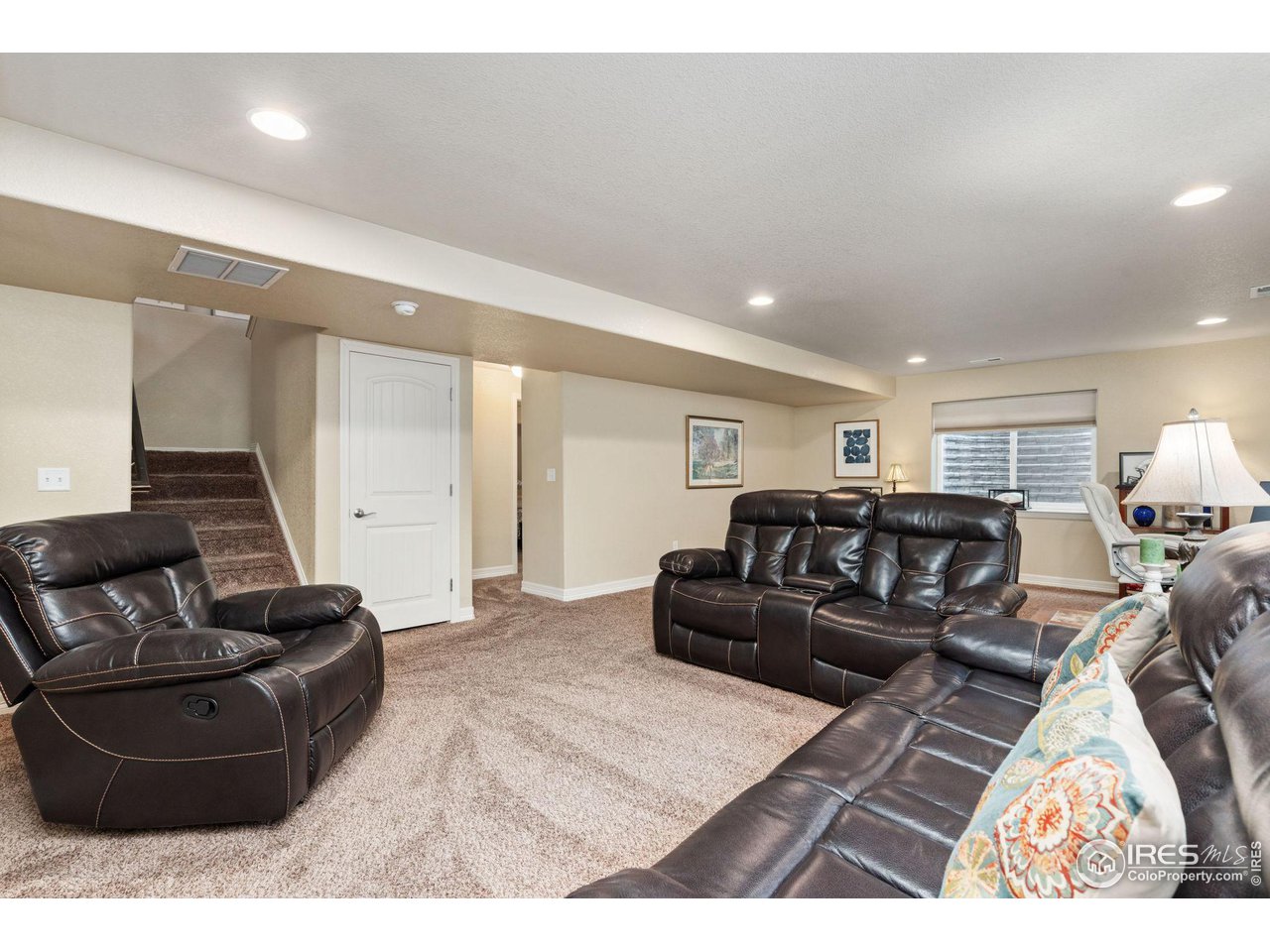 1538 Hanging Valley Ln