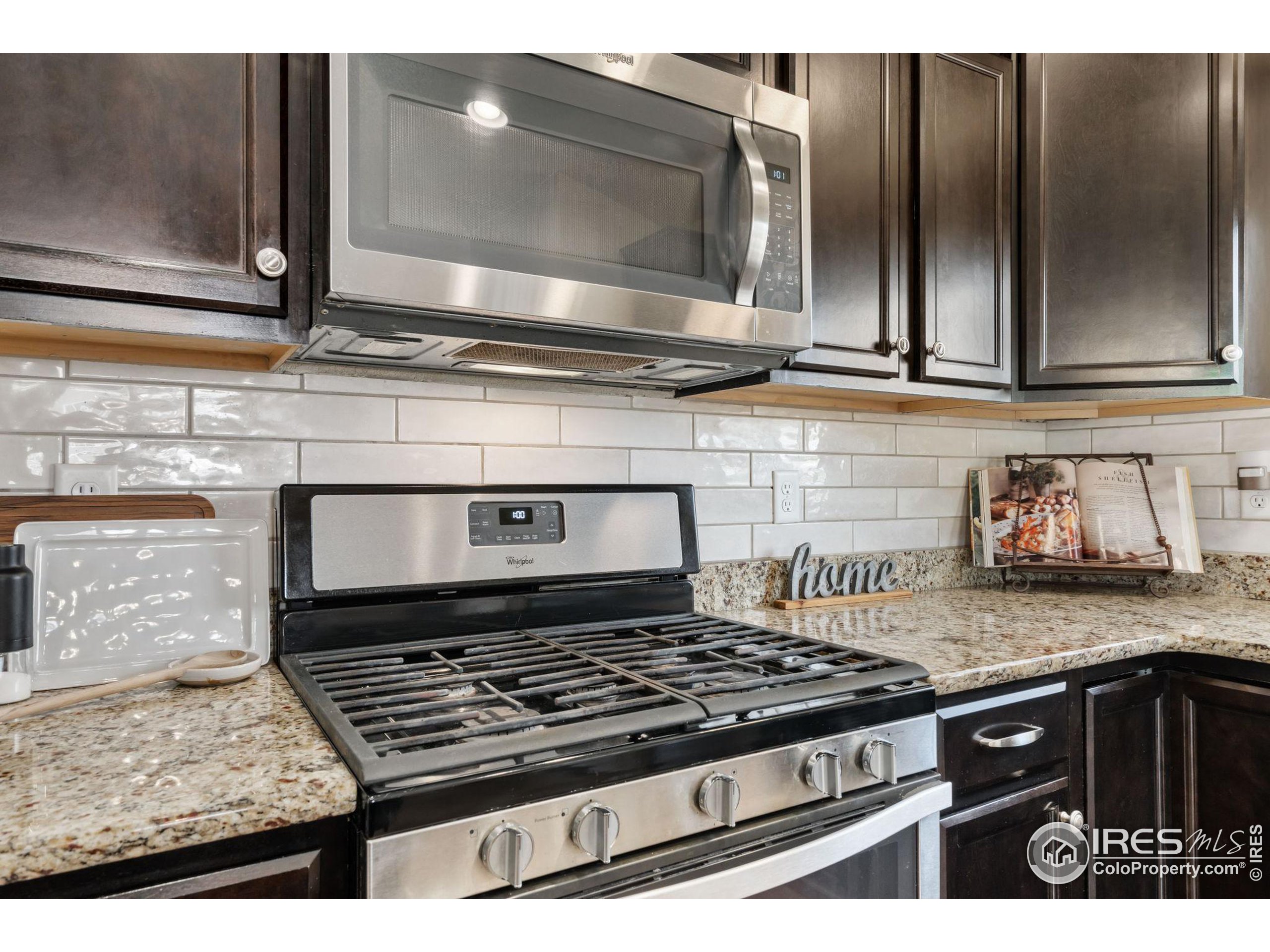 1538 Hanging Valley Ln