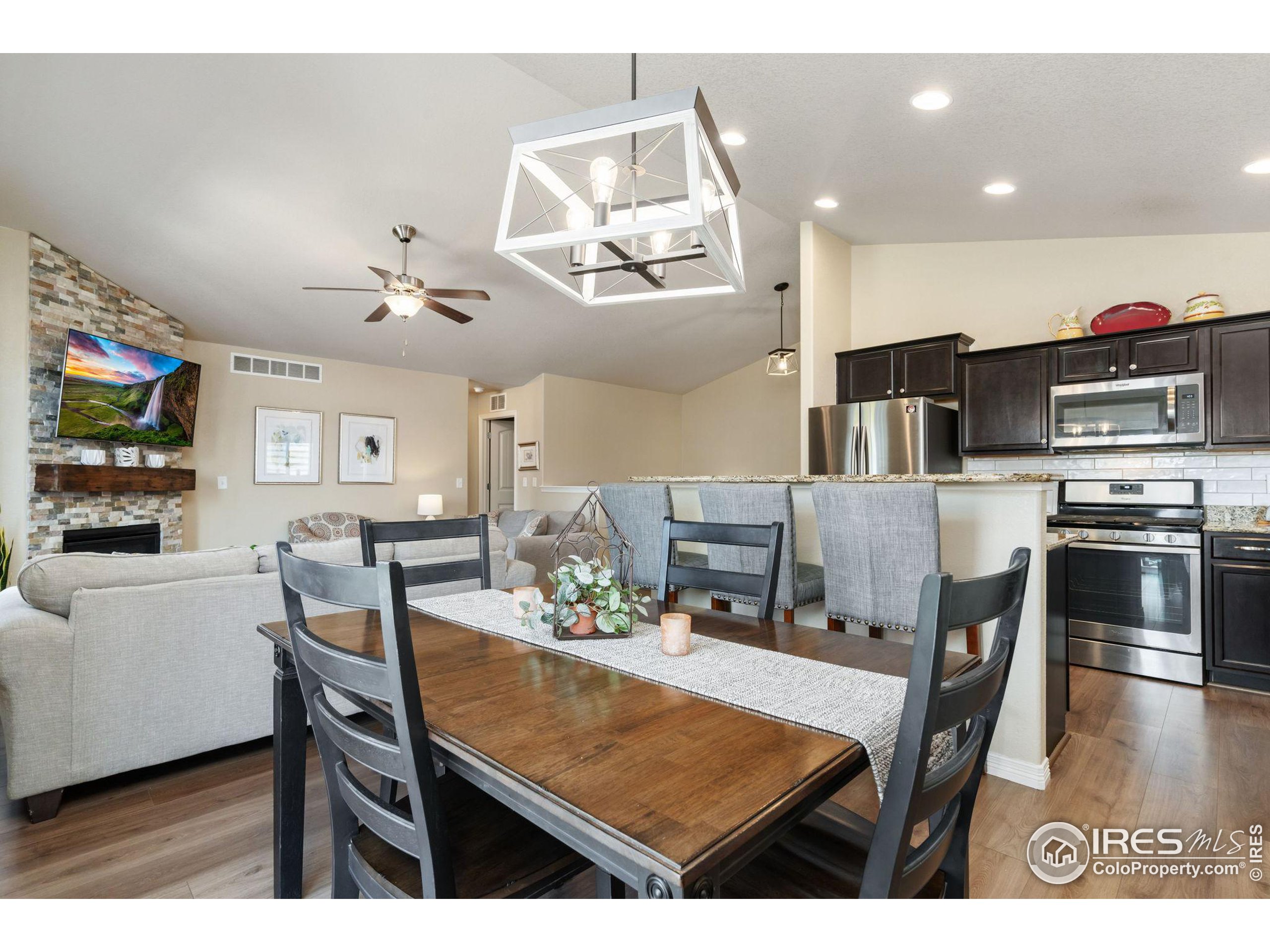 1538 Hanging Valley Ln