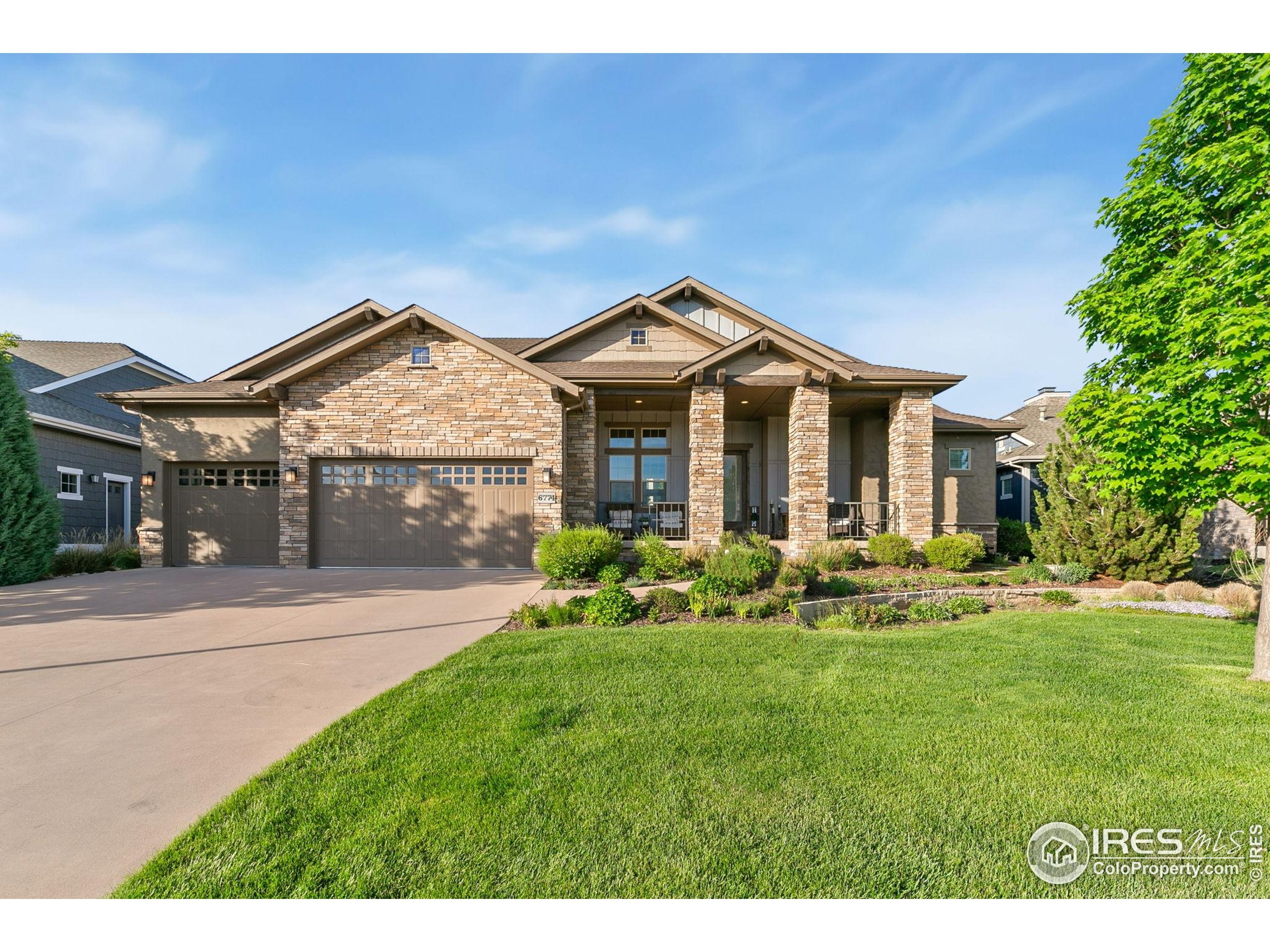 6774 Grand Park Dr