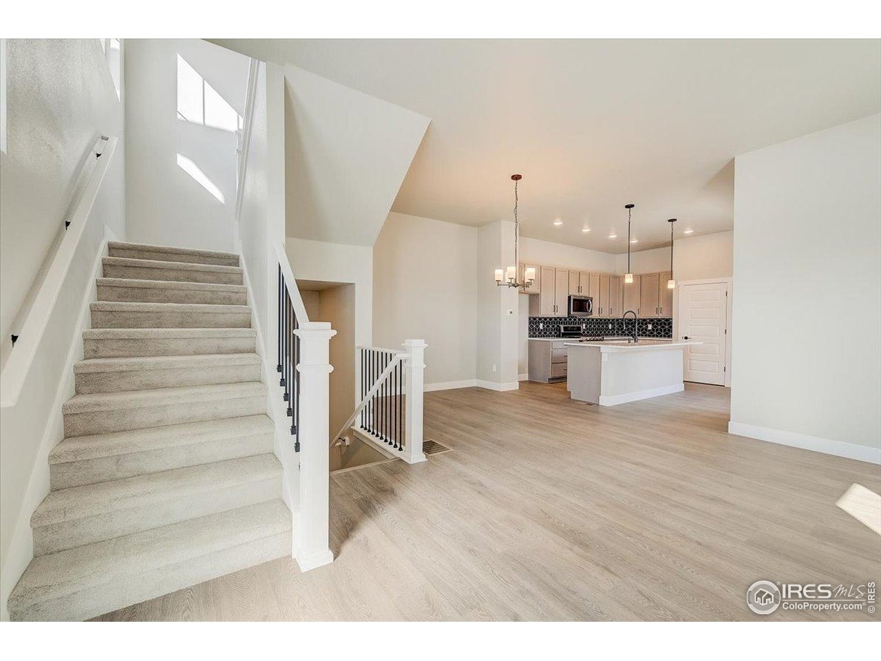 5962 Rendezvous Pkwy