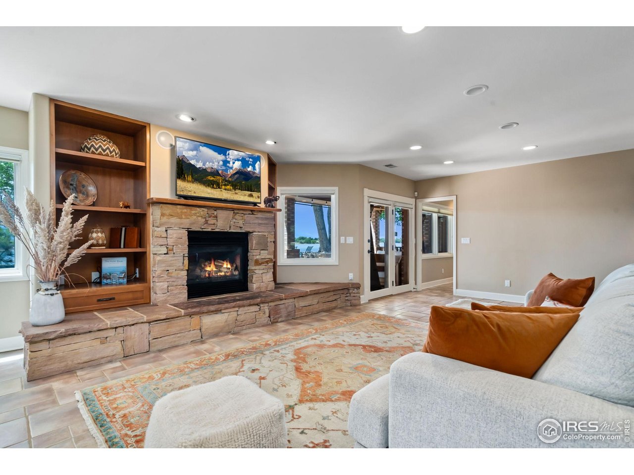 1917 Cottonwood Point Dr