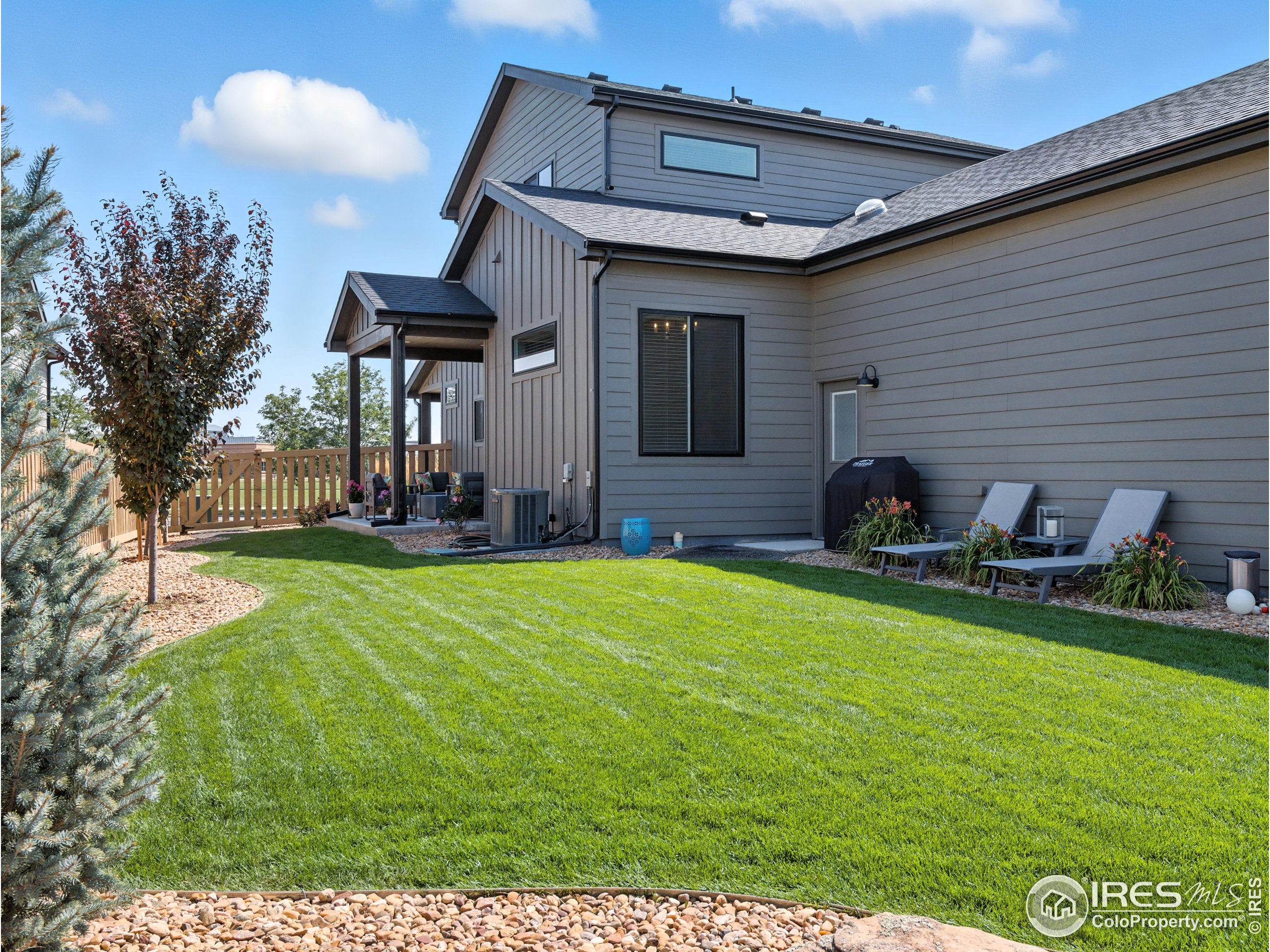 5267 School House Dr