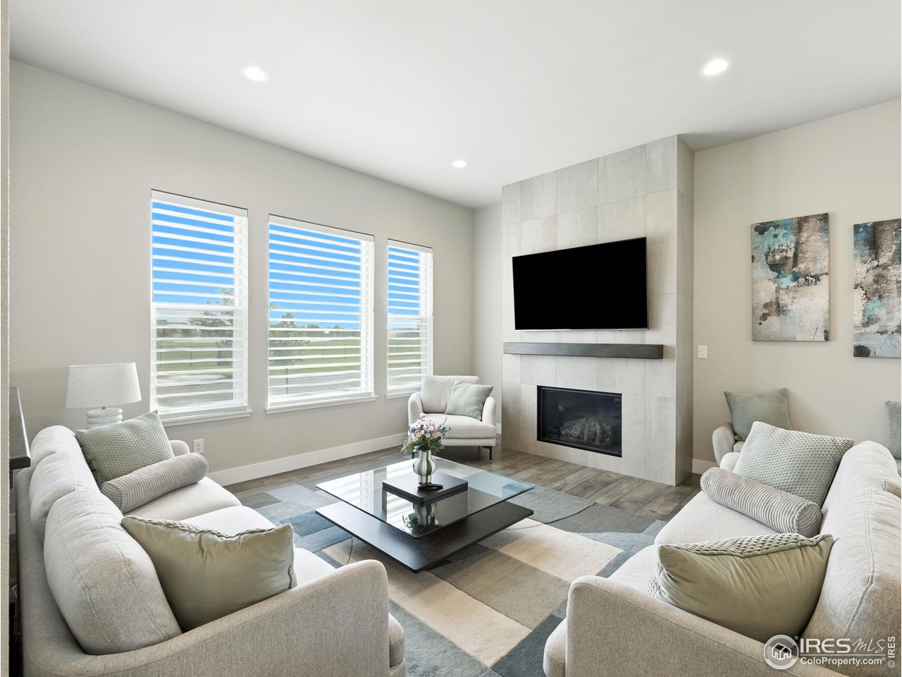 5267 School House Dr