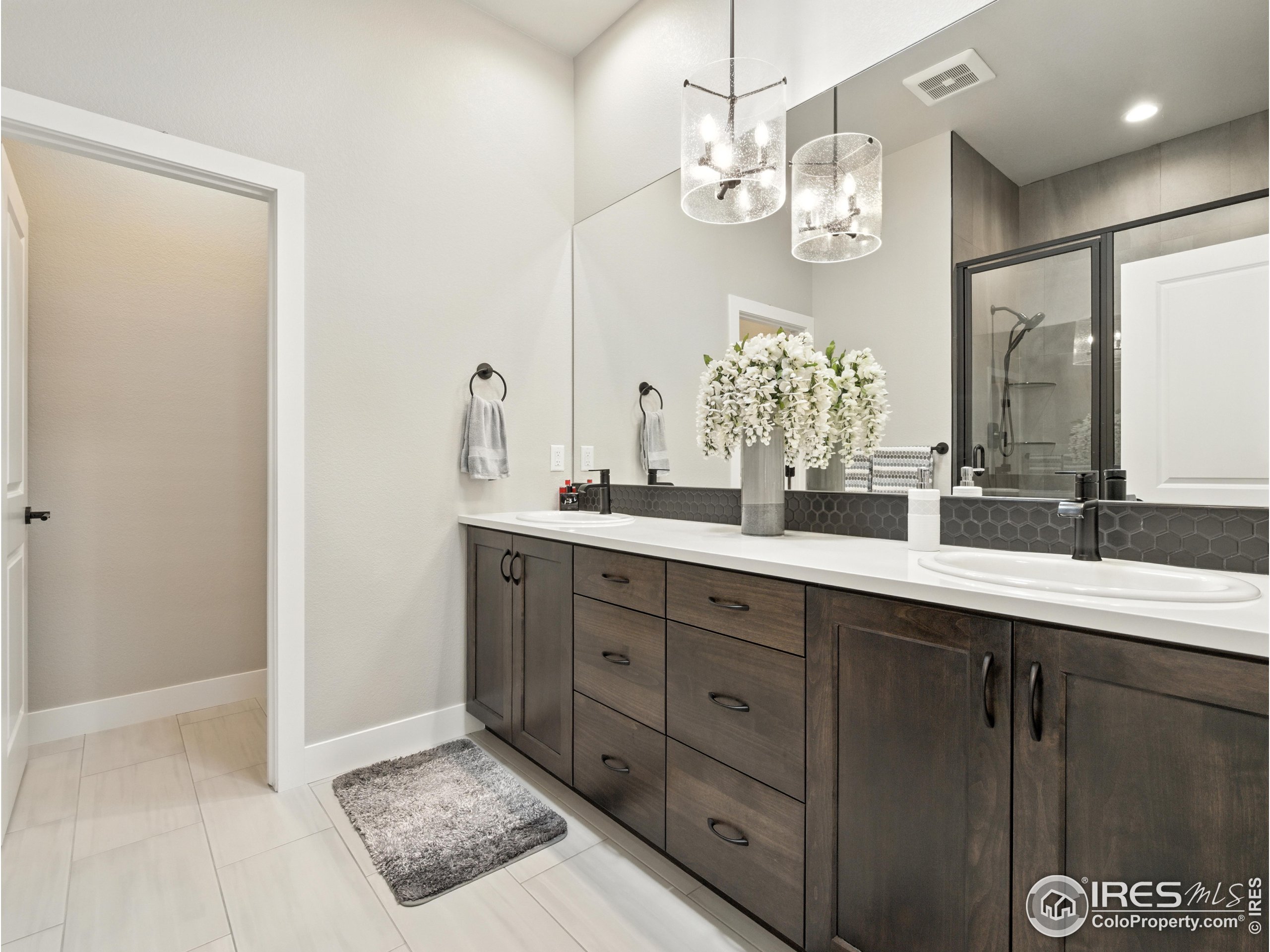 5267 School House Dr