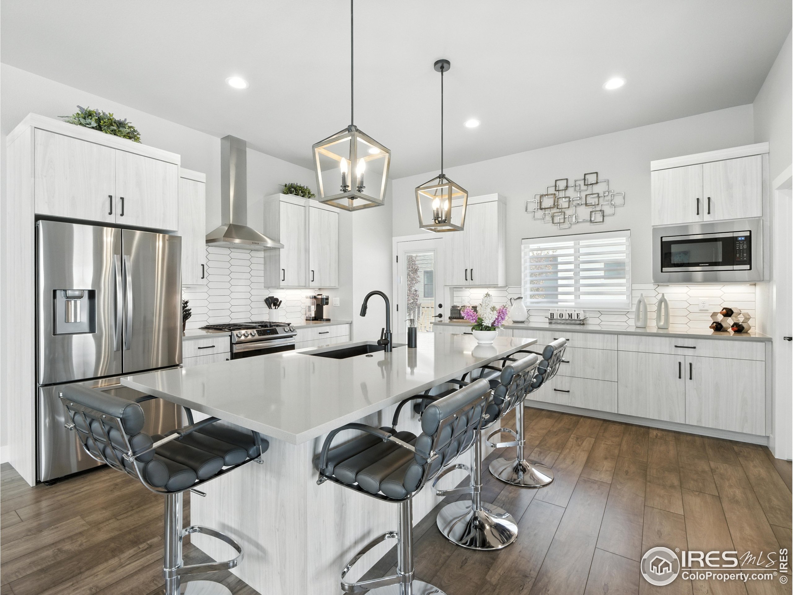 5267 School House Dr