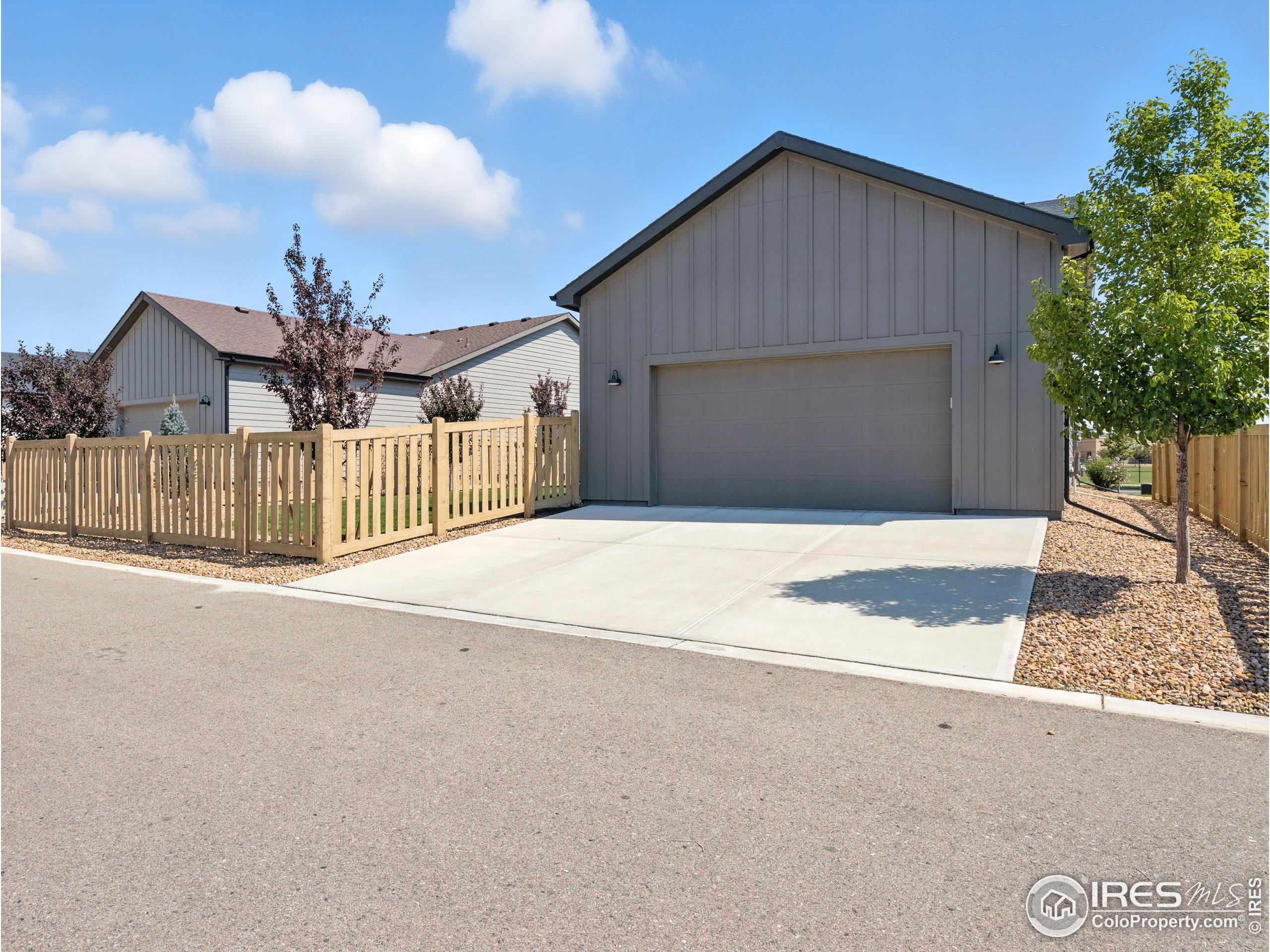 5267 School House Dr