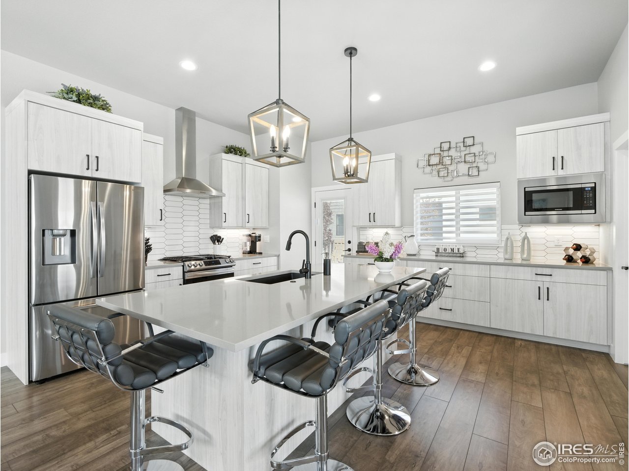 5267 School House Dr