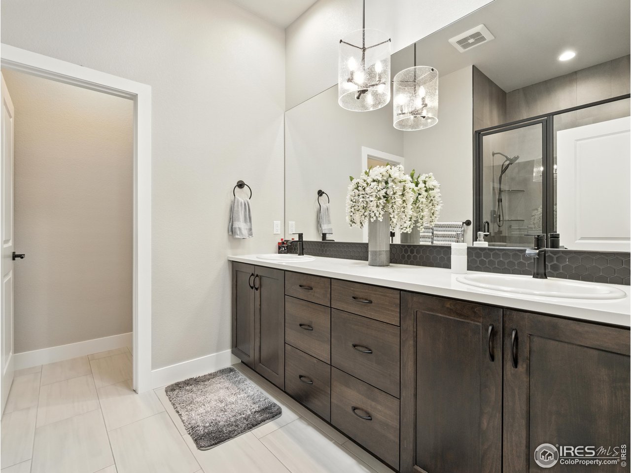 5267 School House Dr