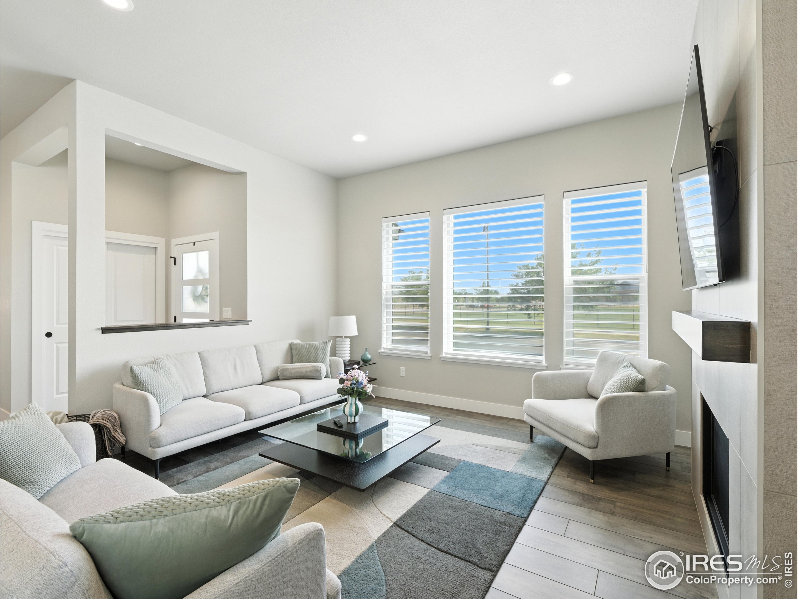 5267 School House Dr