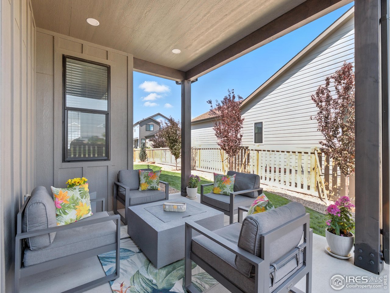 5267 School House Dr