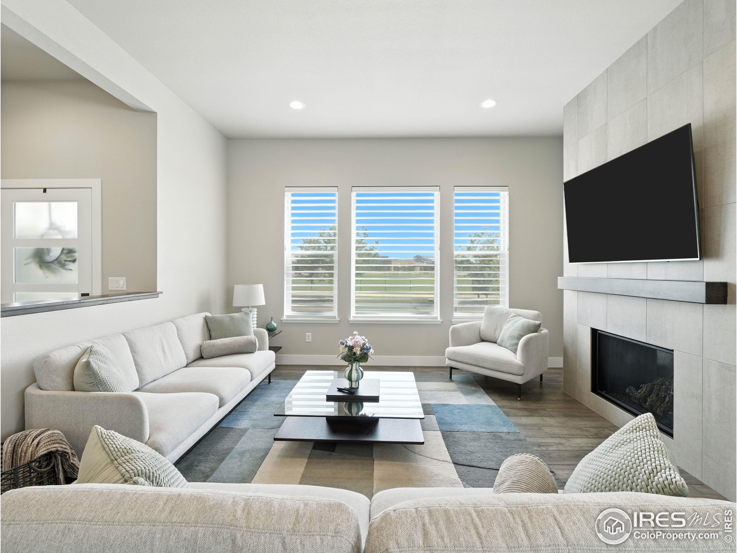 5267 School House Dr