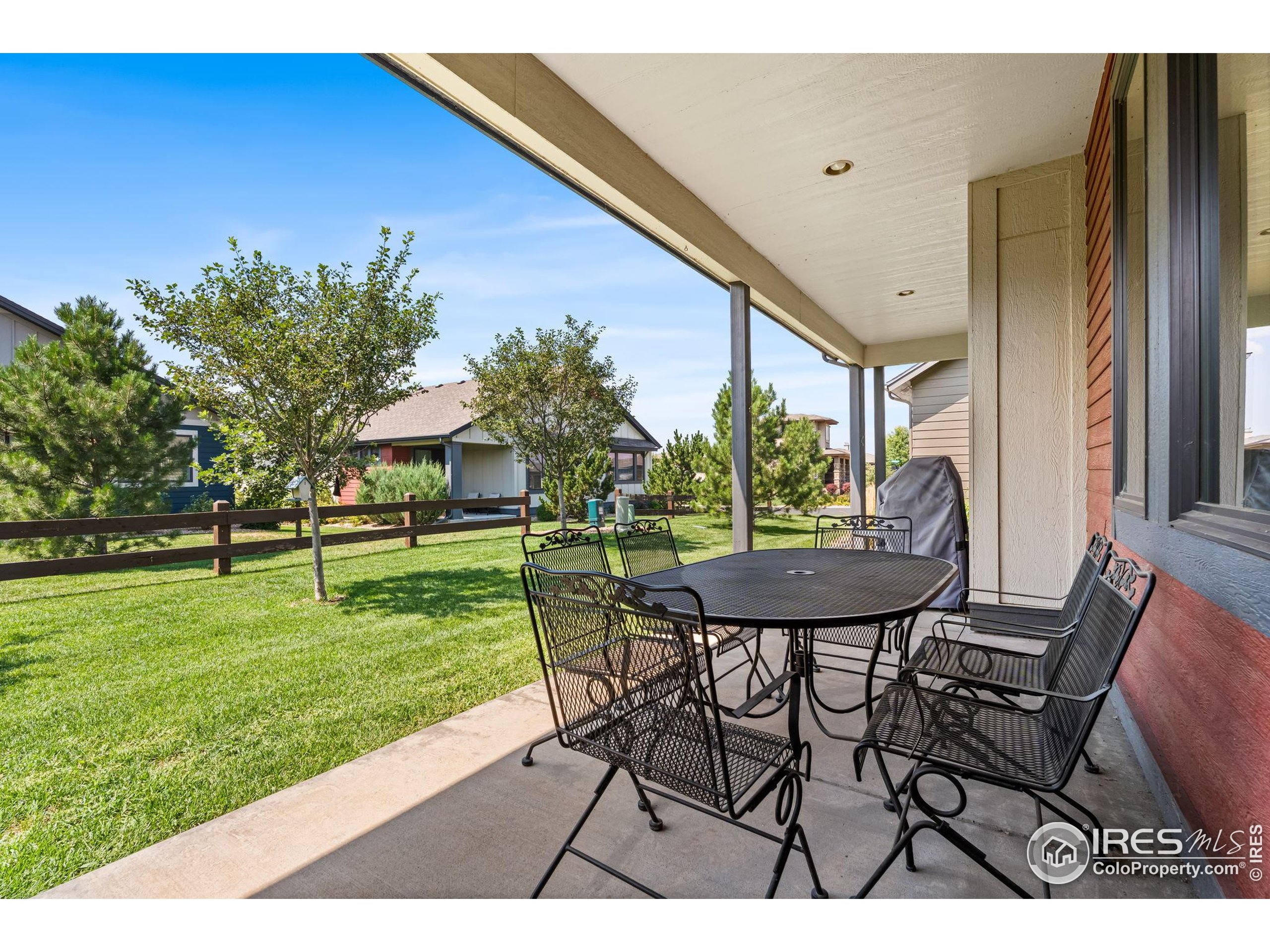 6977 Foxton Ct