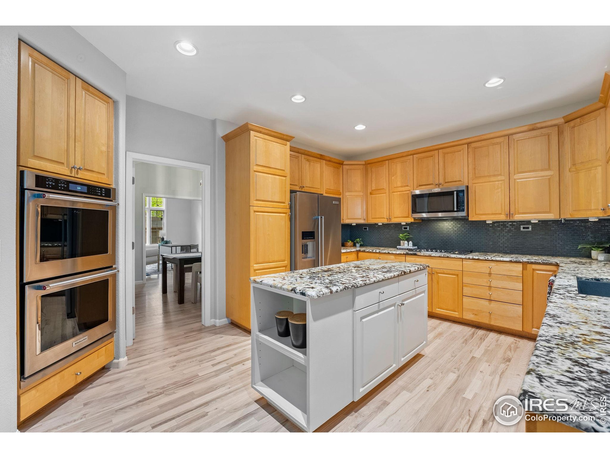 3521 Shallow Pond Dr