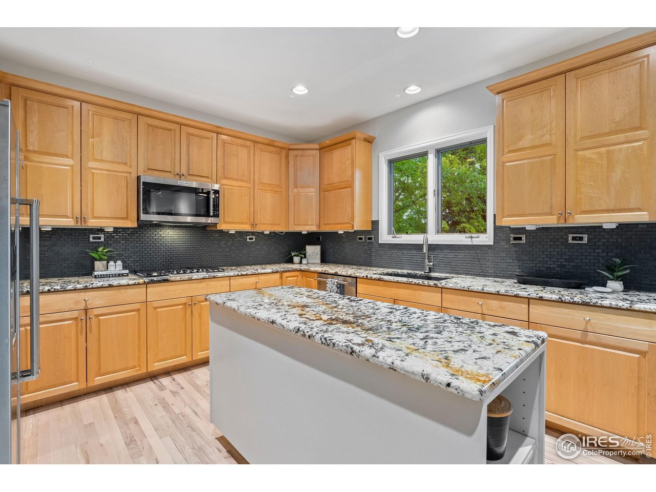 3521 Shallow Pond Dr