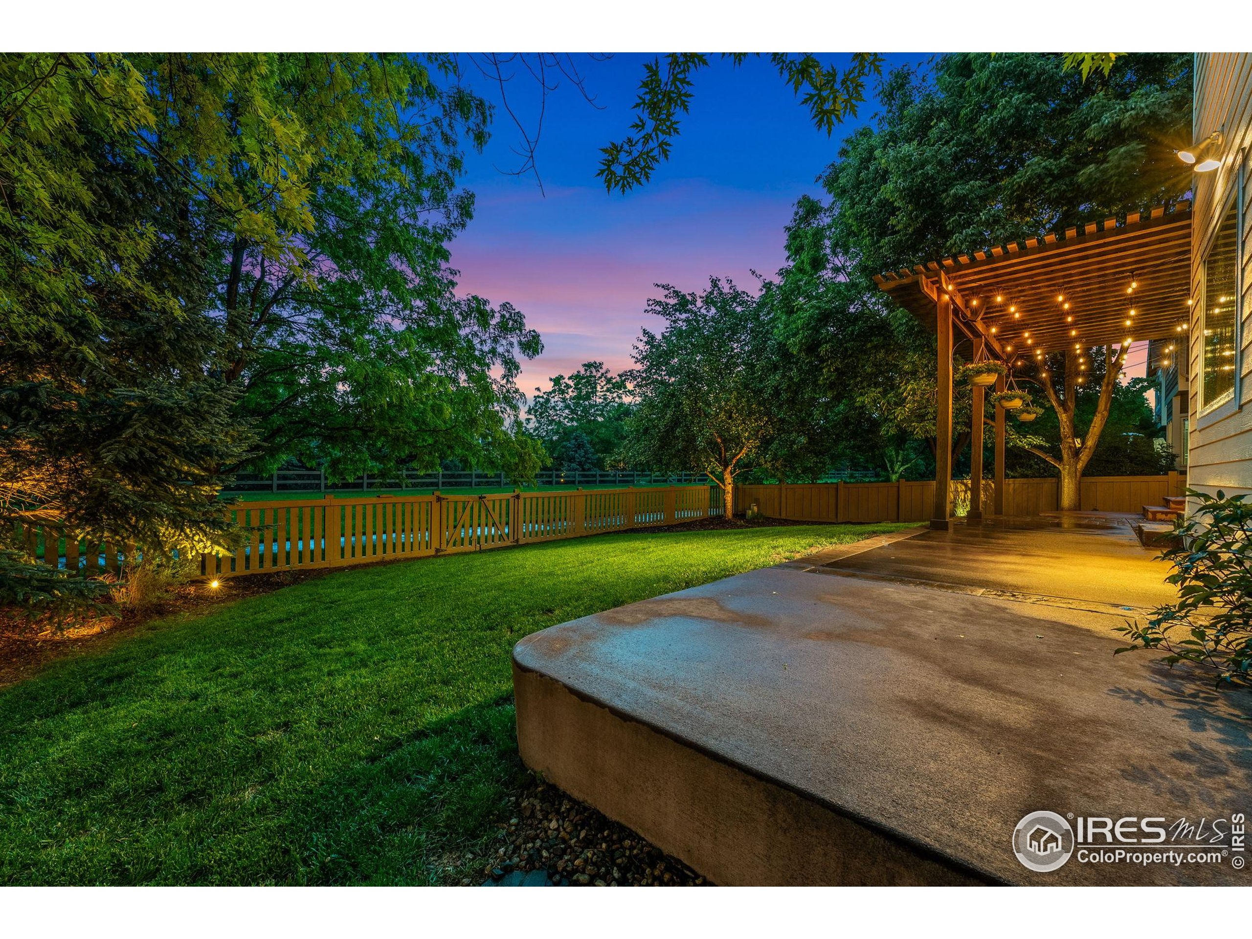 3521 Shallow Pond Dr