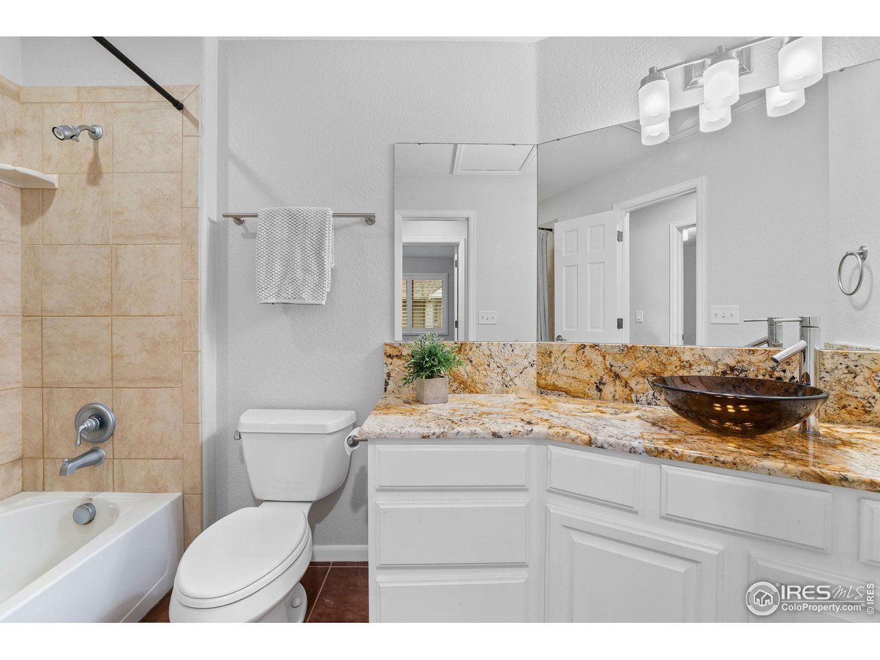 3521 Shallow Pond Dr