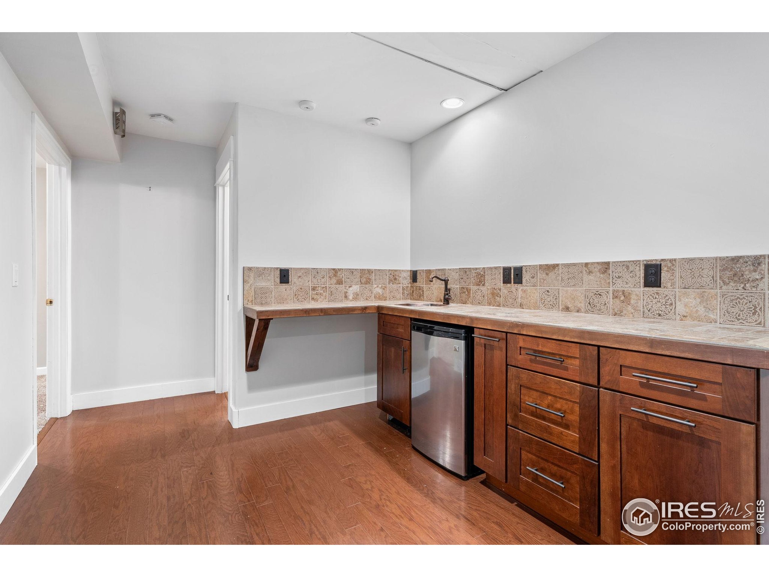 3521 Shallow Pond Dr