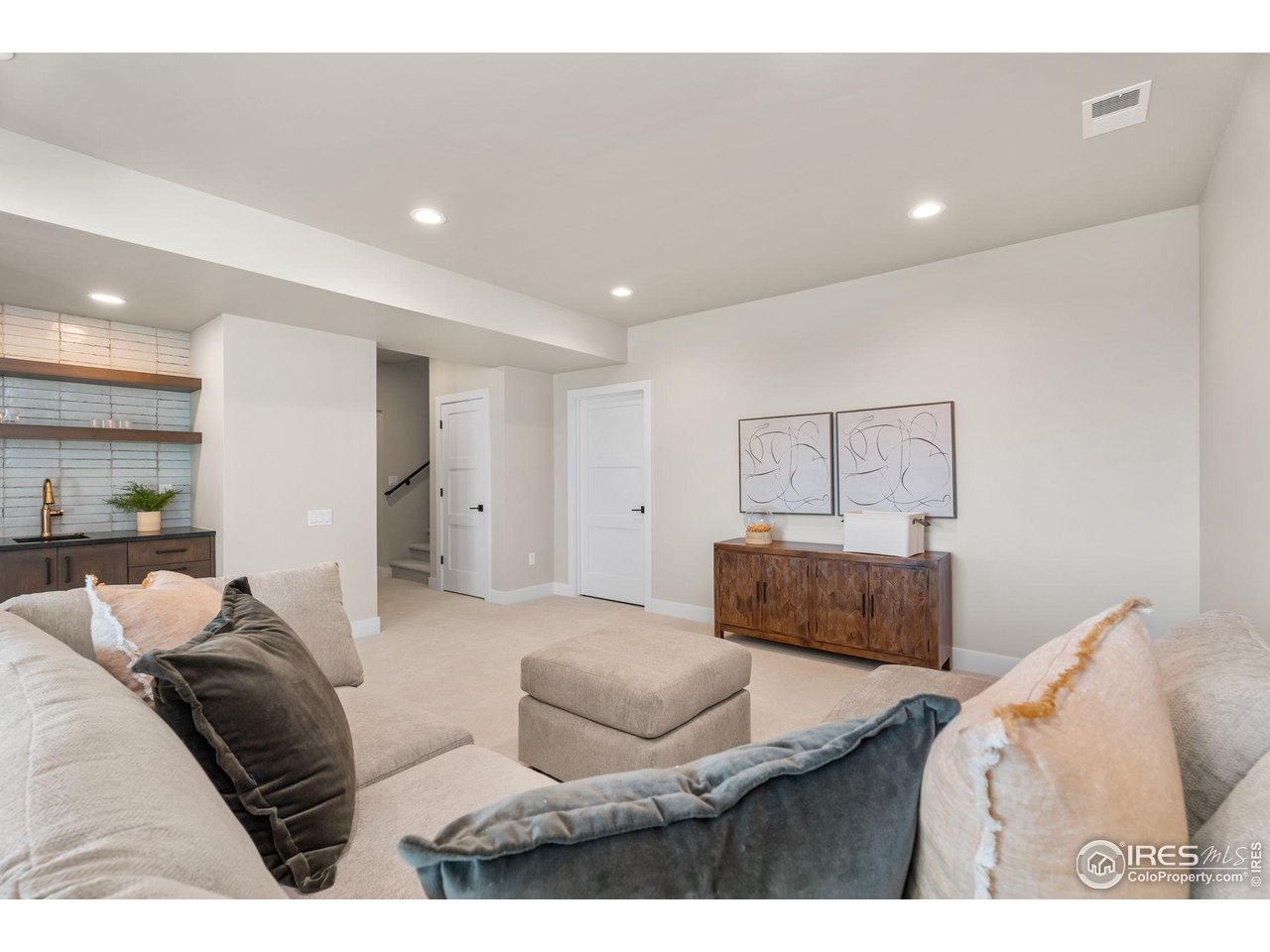 6709 Morning Song Ct