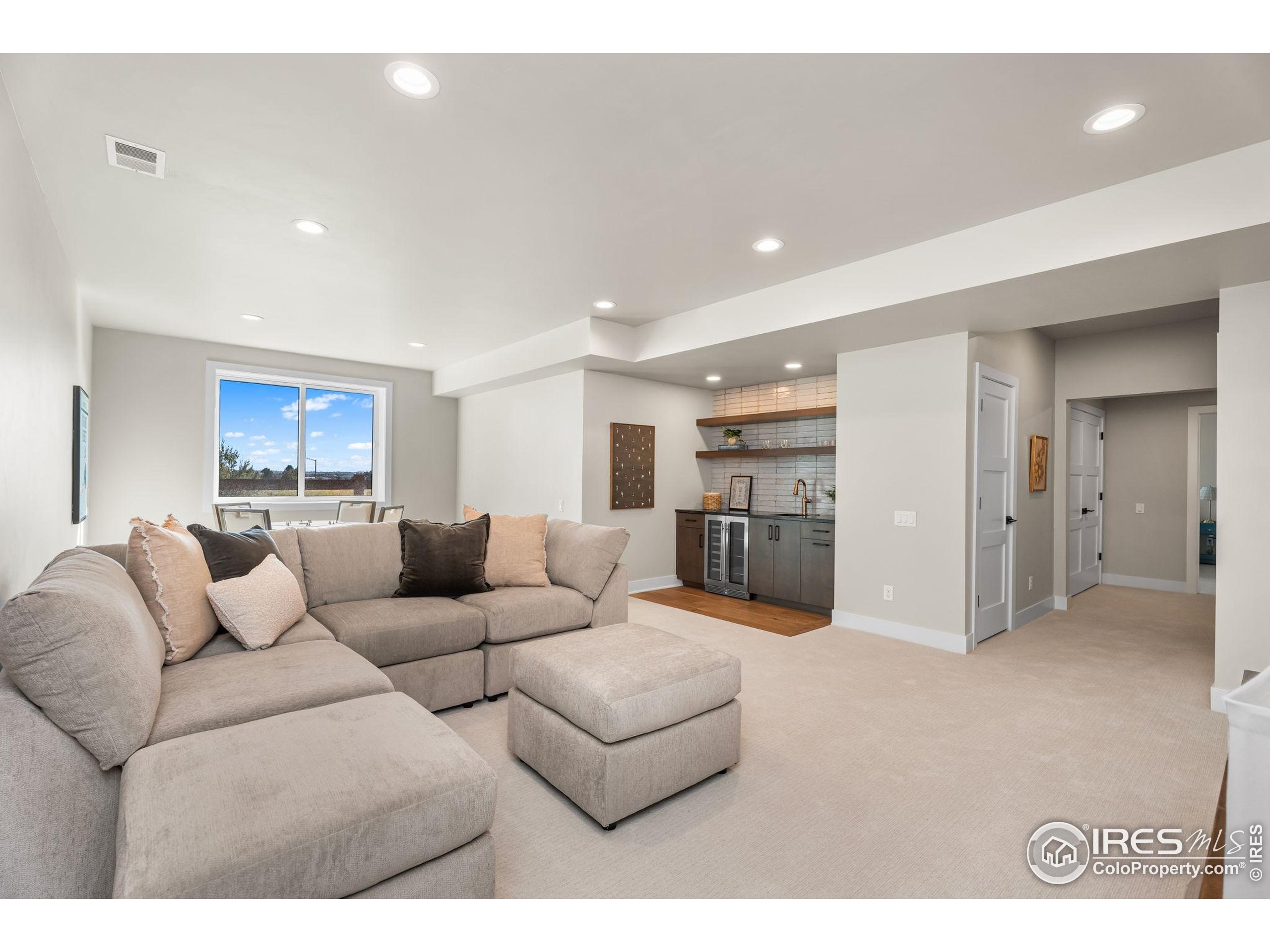 6709 Morning Song Ct