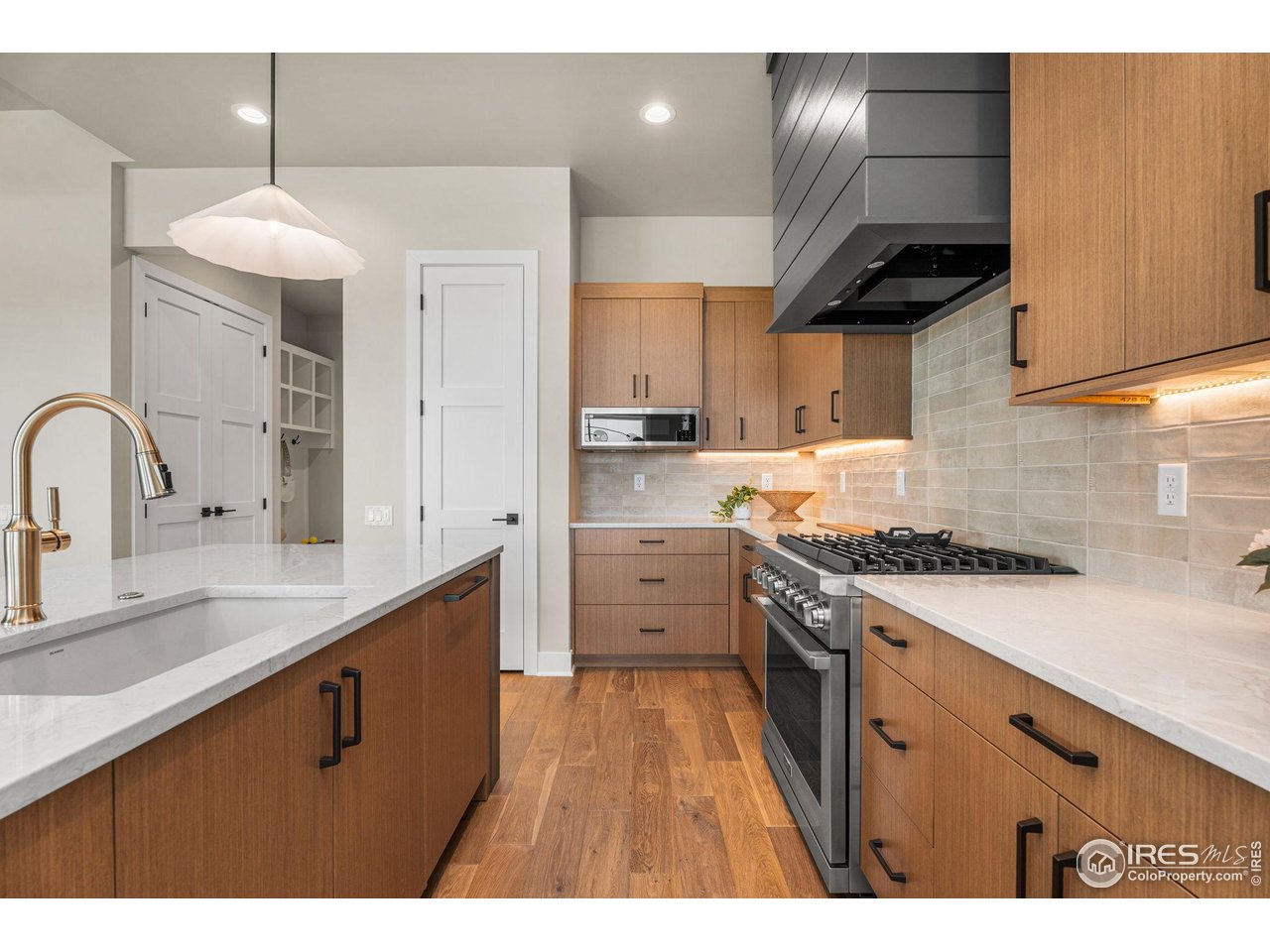 6709 Morning Song Ct