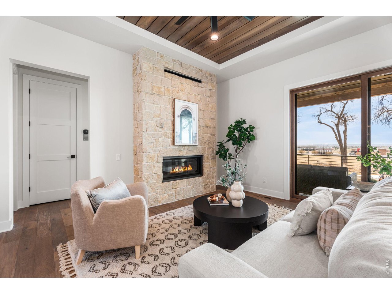 6739 Morning Song Ct