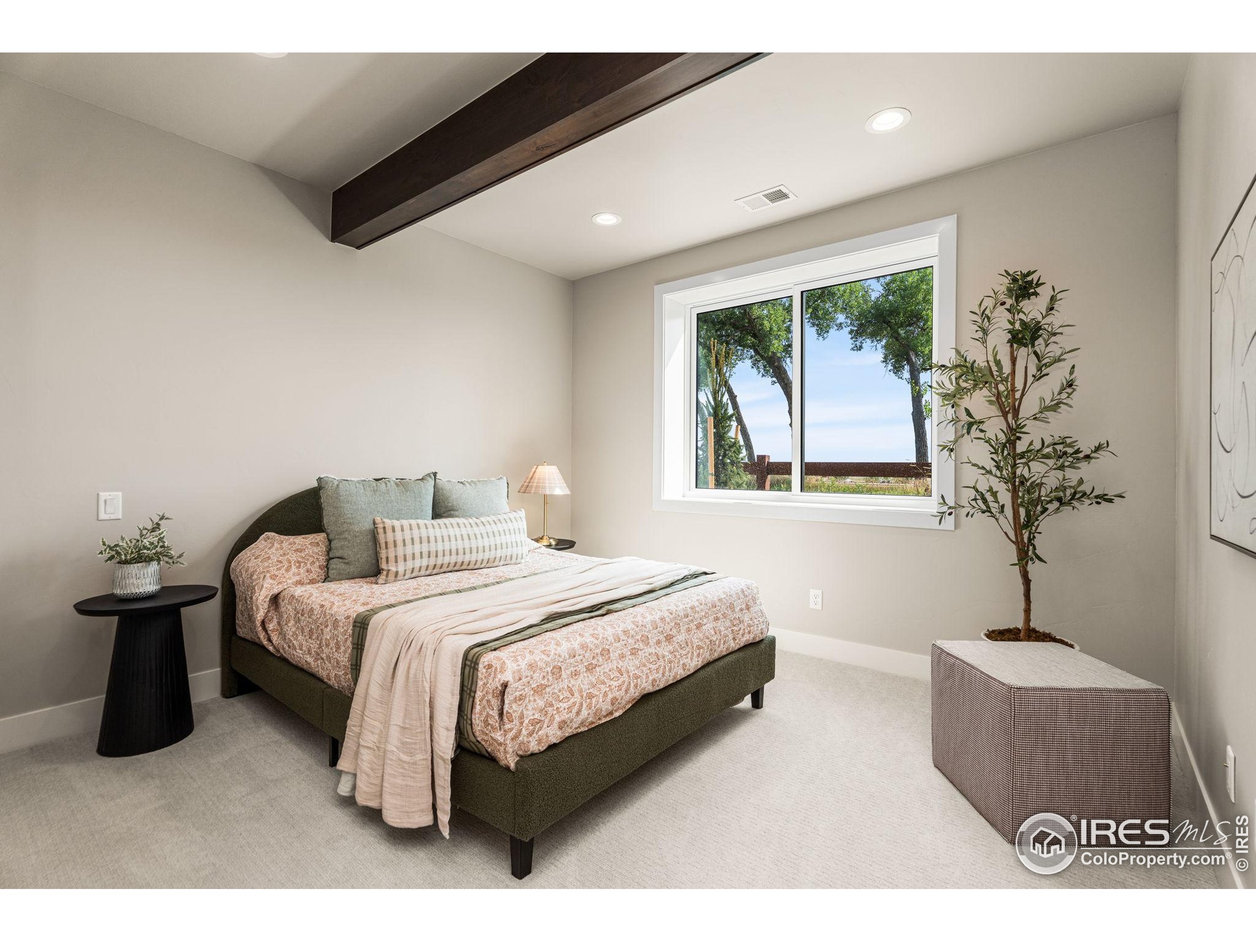 6719 Morning Song Ct