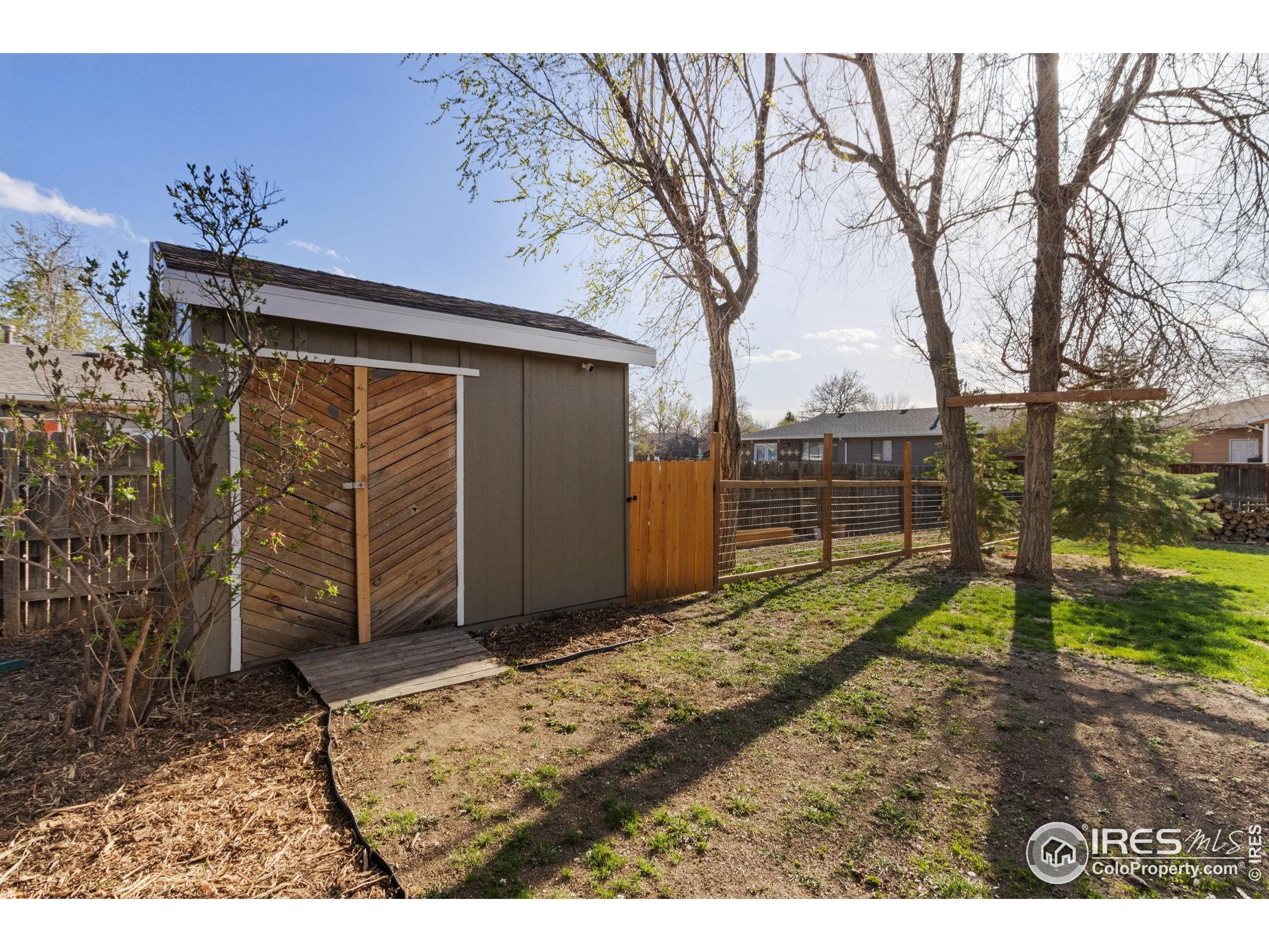 2139 Donna Ct