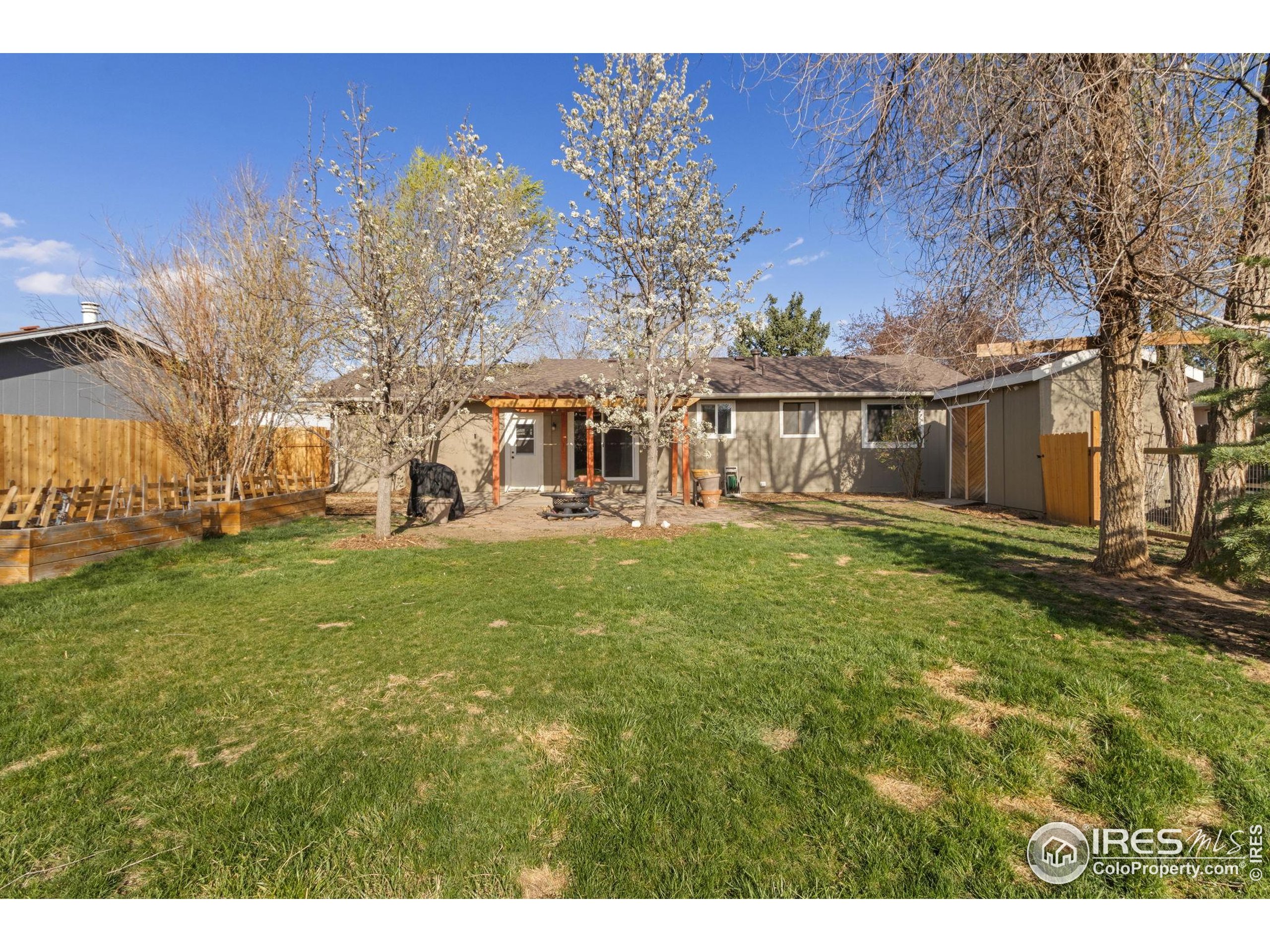 2139 Donna Ct