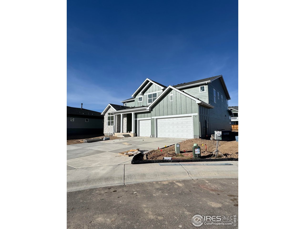5864 Tommy Ct