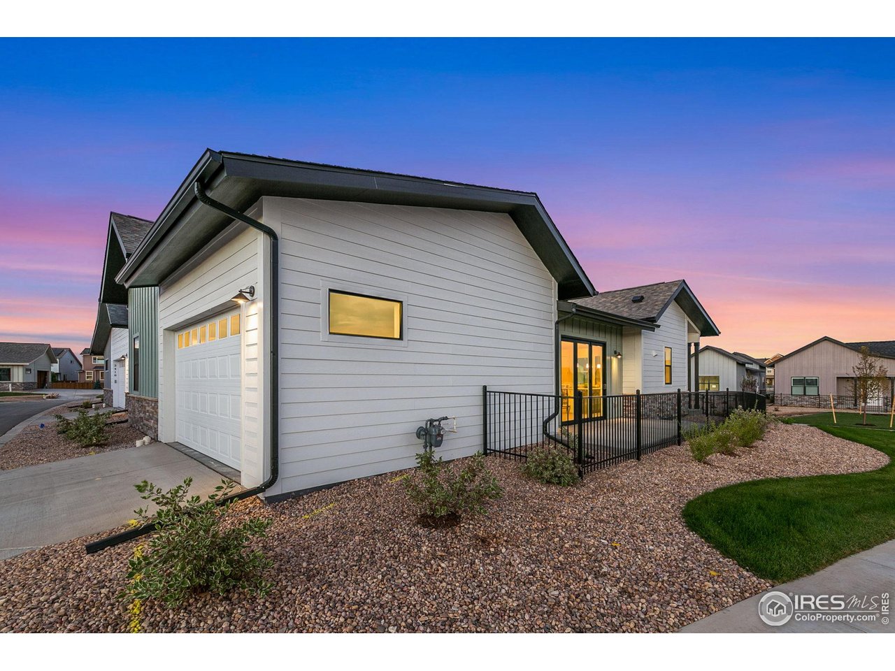 3425 Green Lake Dr