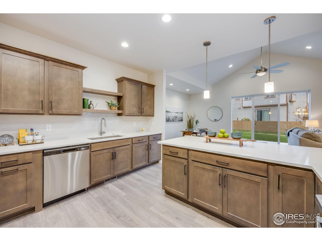 3449 Green Lake Dr