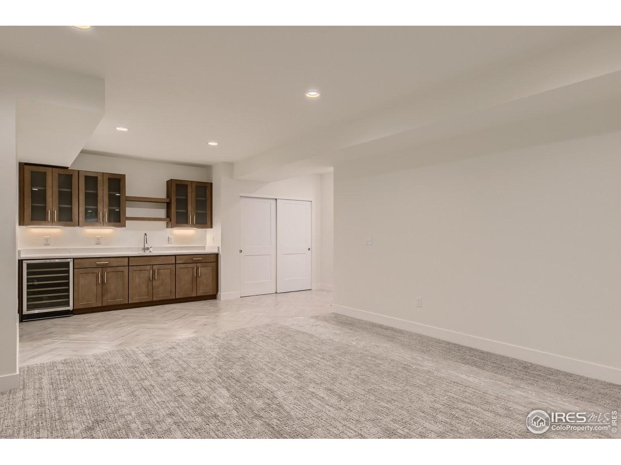 3449 Green Lake Dr